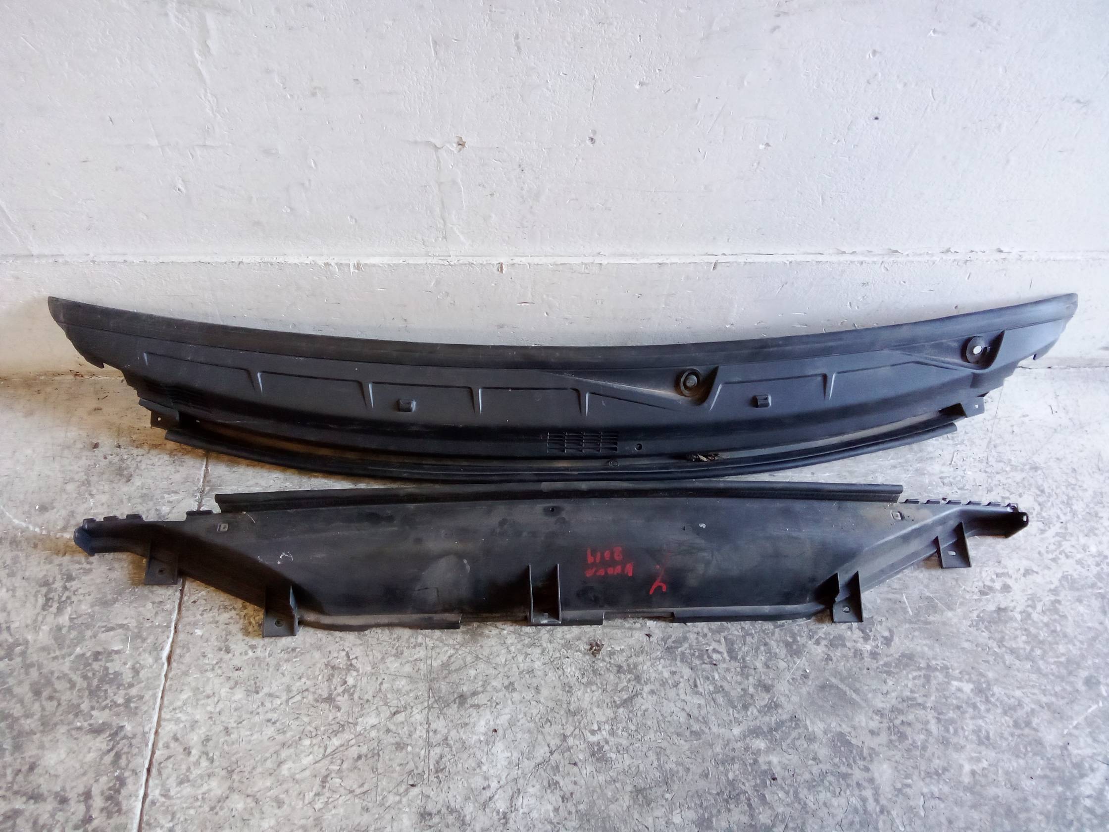 Griglia centr. sottoparabrezza