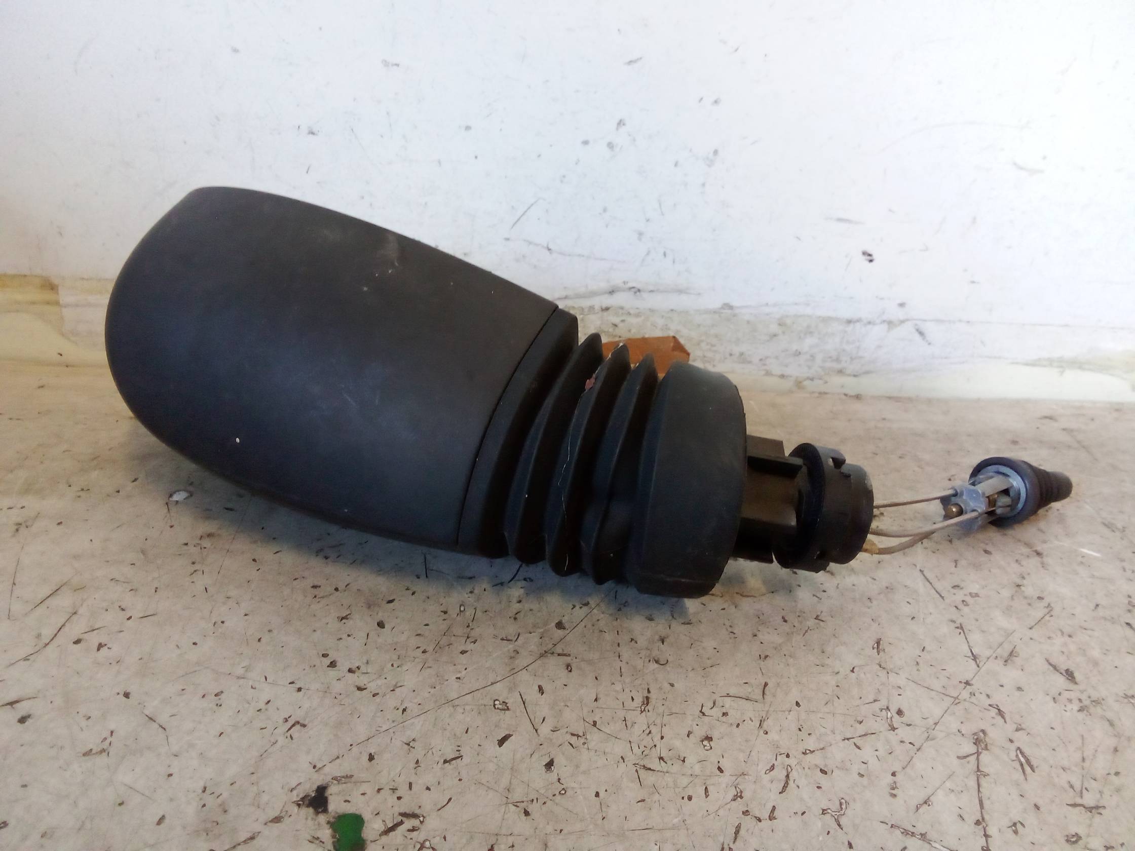 Retrovisore est. dx.