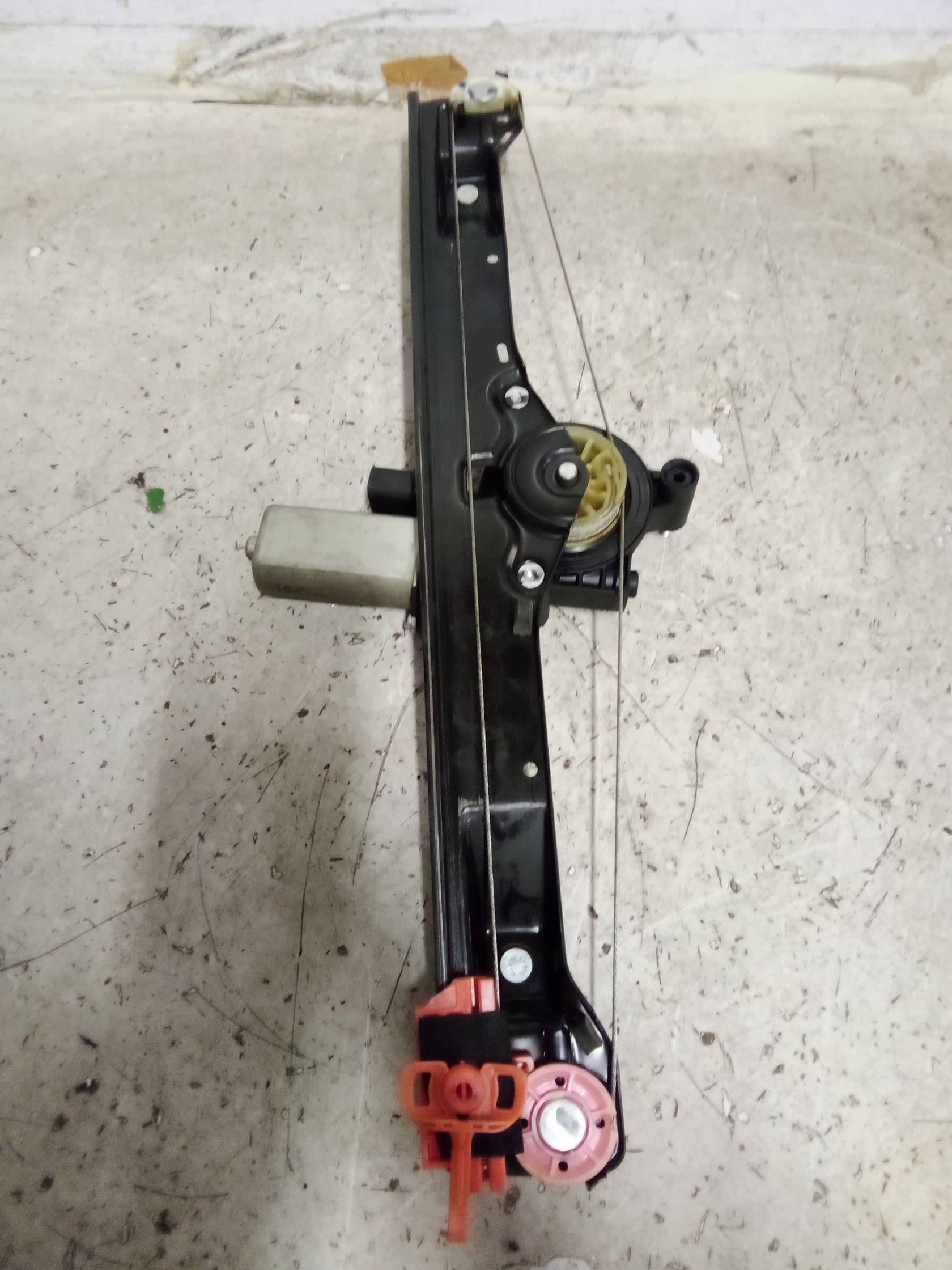 Alzacristallo elettr. porta ant. dx.