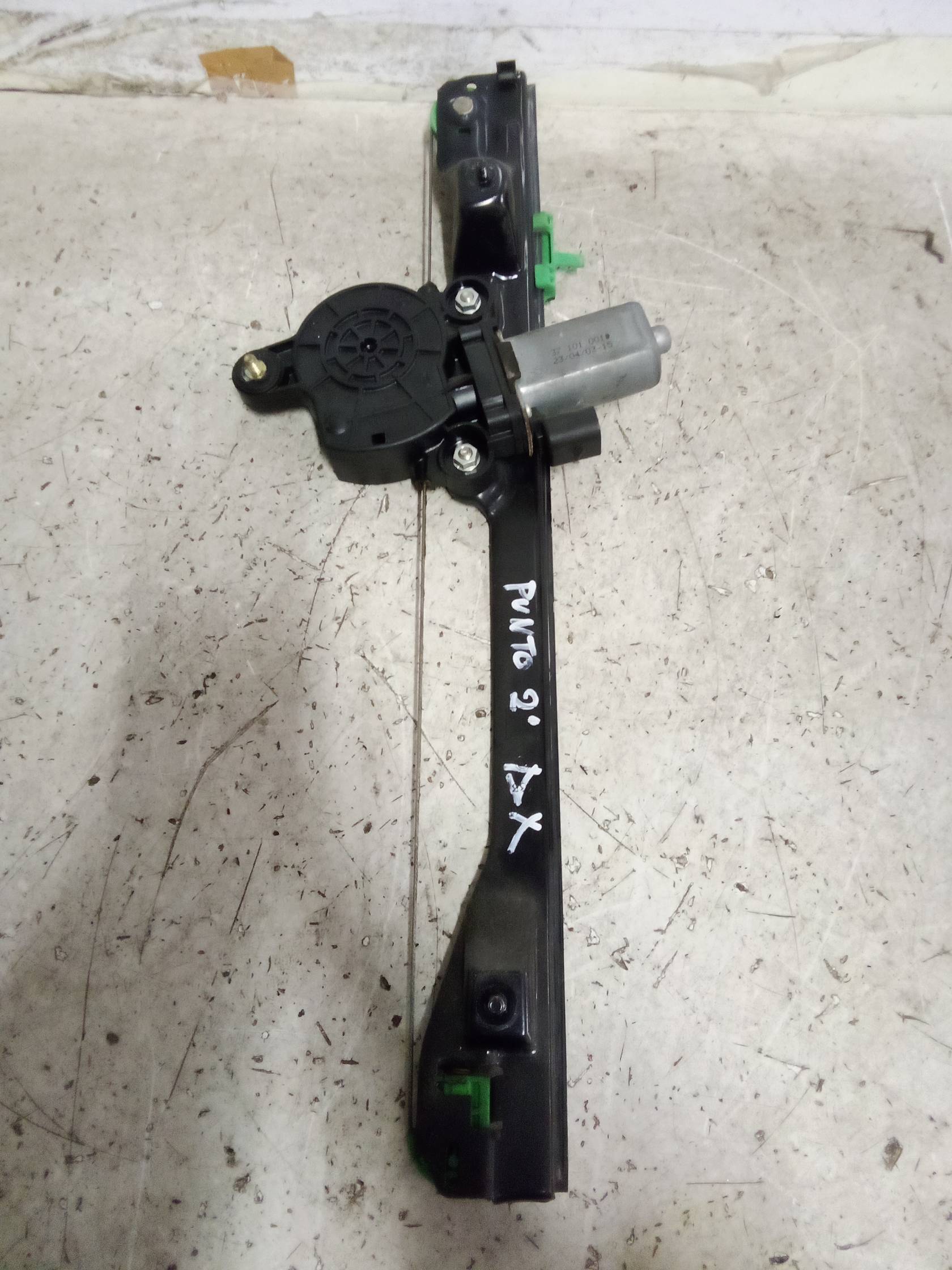 Alzacristallo elettr. porta ant. con motorino dx.