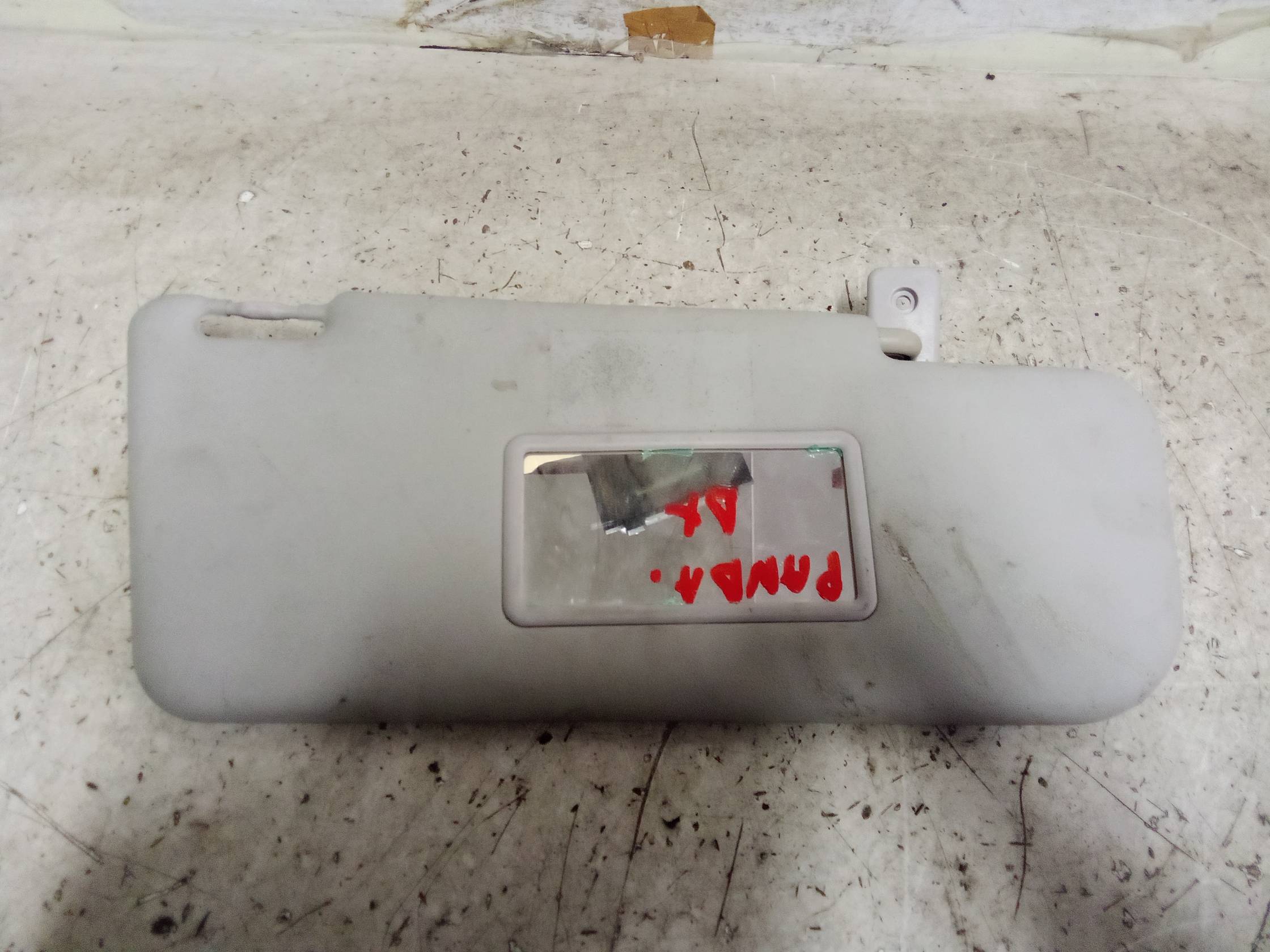 Aletta parasole parabrezza dx.