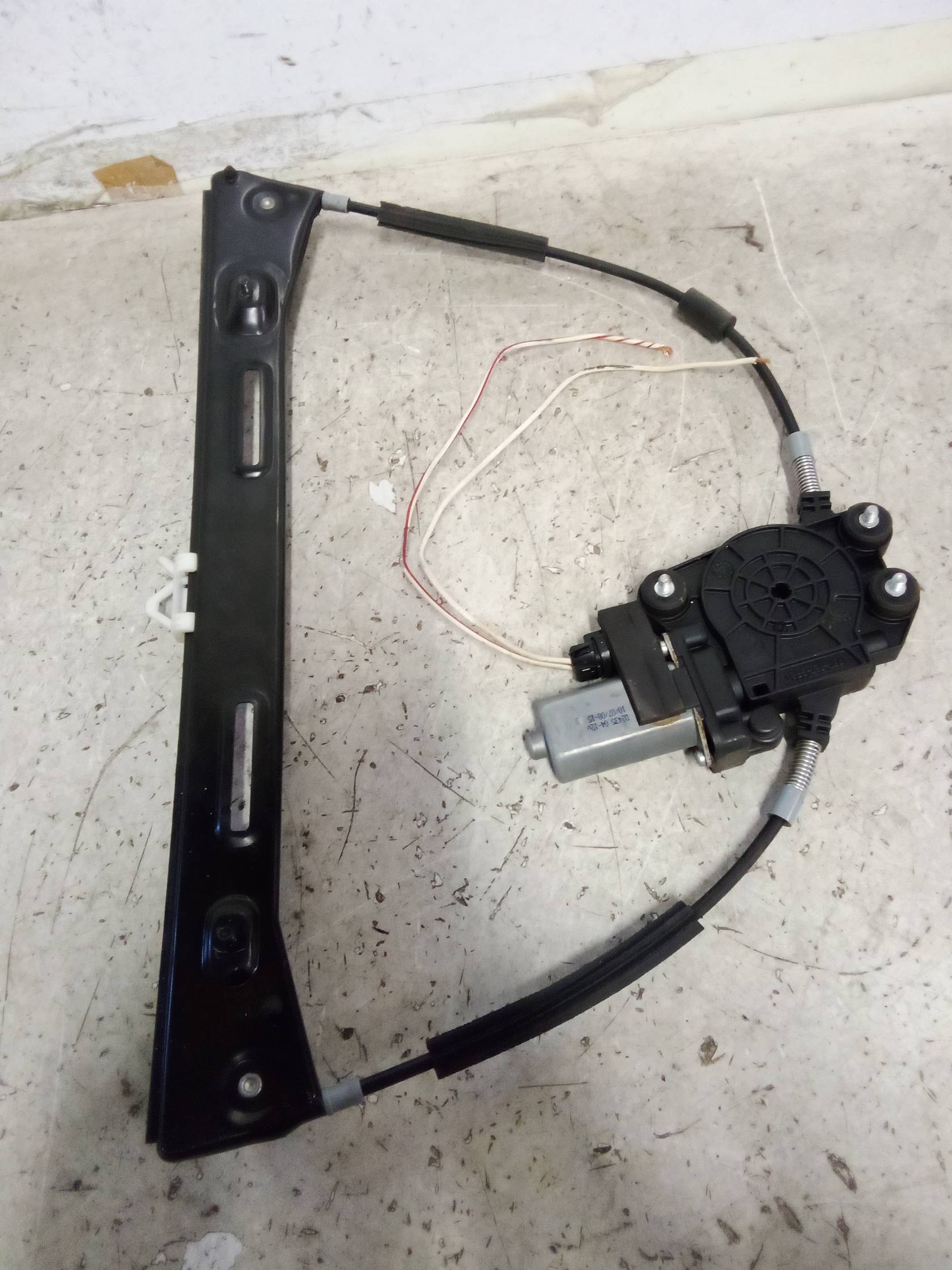 Alzacristallo elettr. porta ant. con motorino dx.