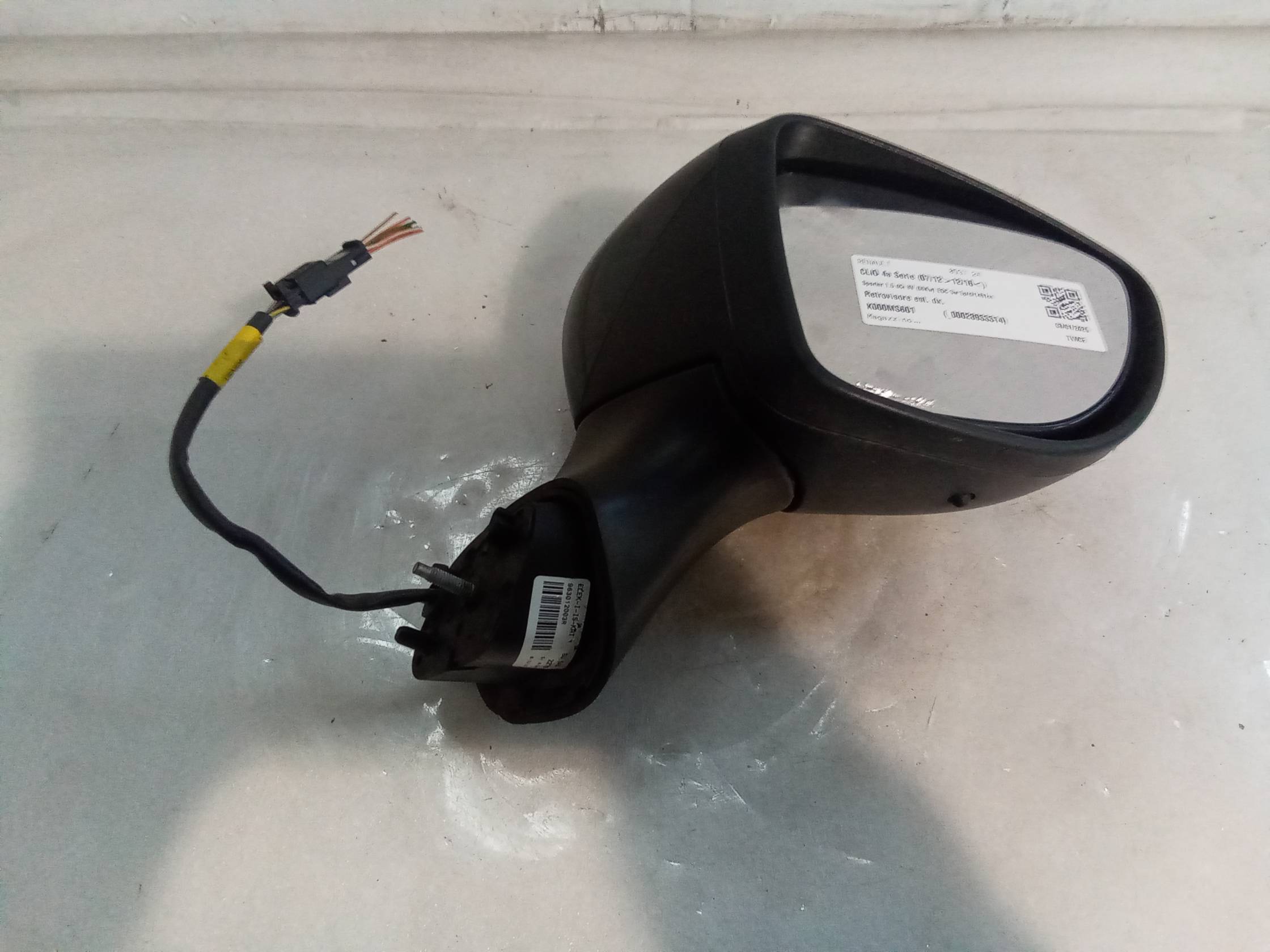 Retrovisore est. dx.