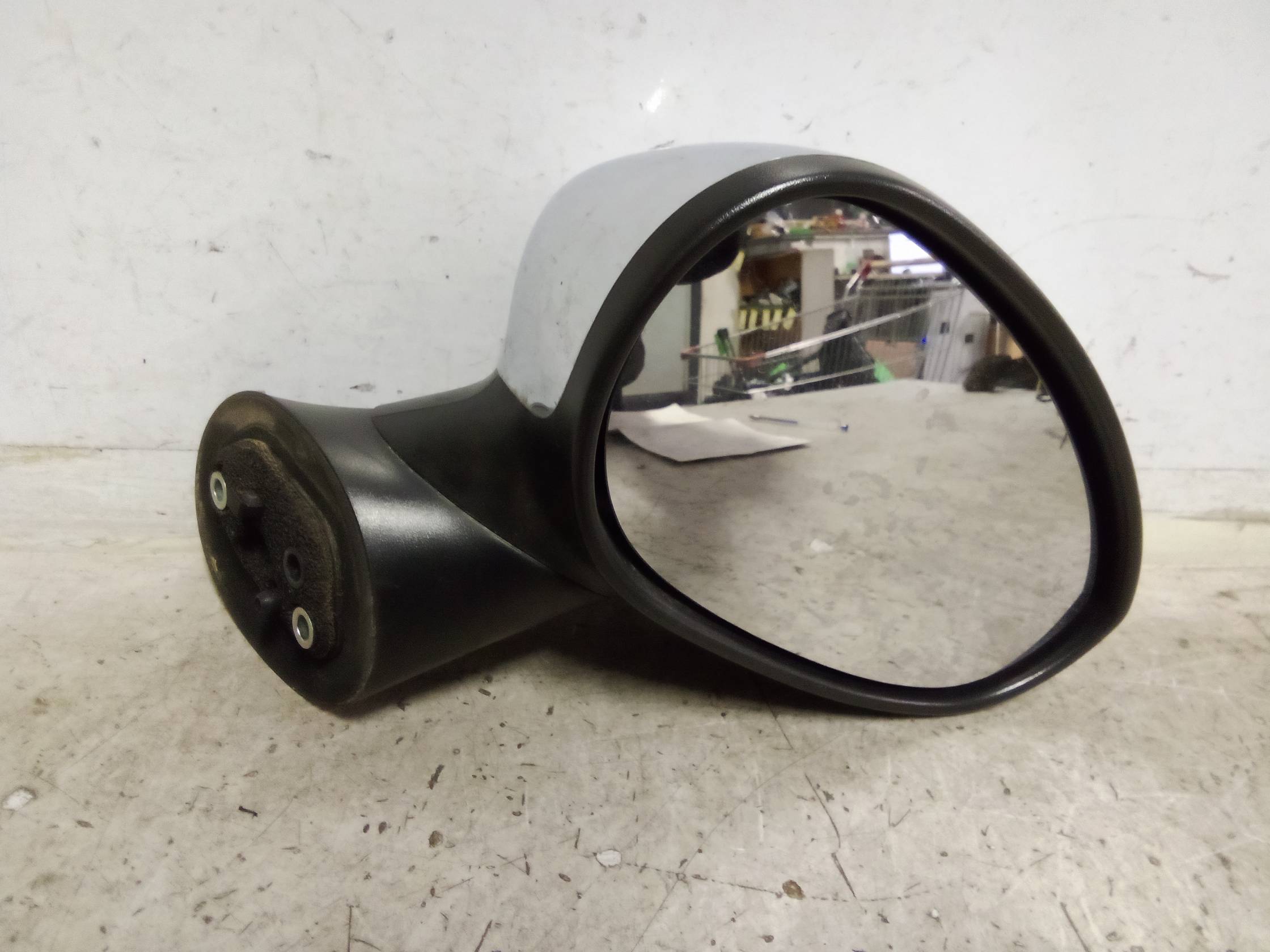 Retrovisore est. regolaz. elettr. dx.