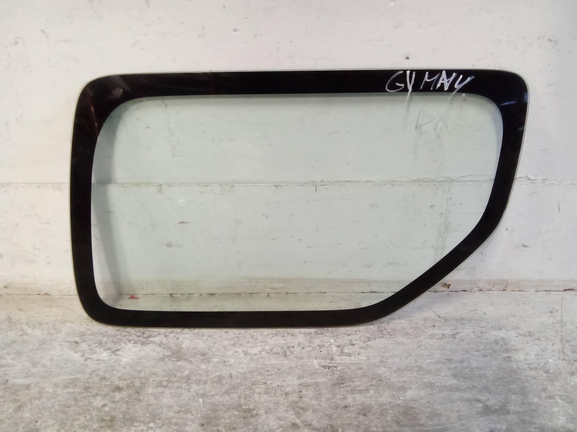 Fisso atermico parafango post. dx.