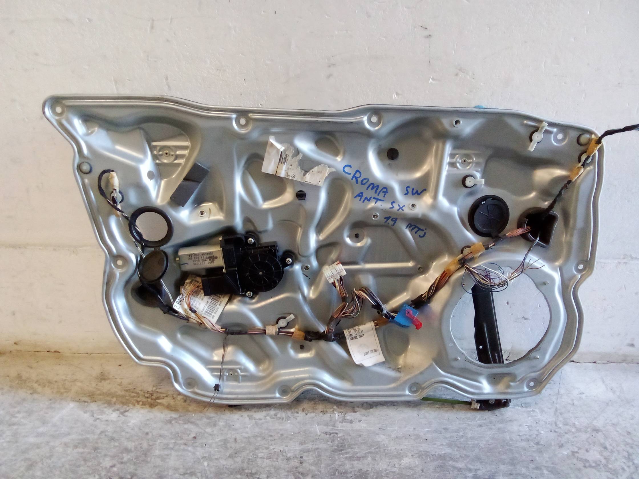 Alzacristallo elettr. porta ant. sx.