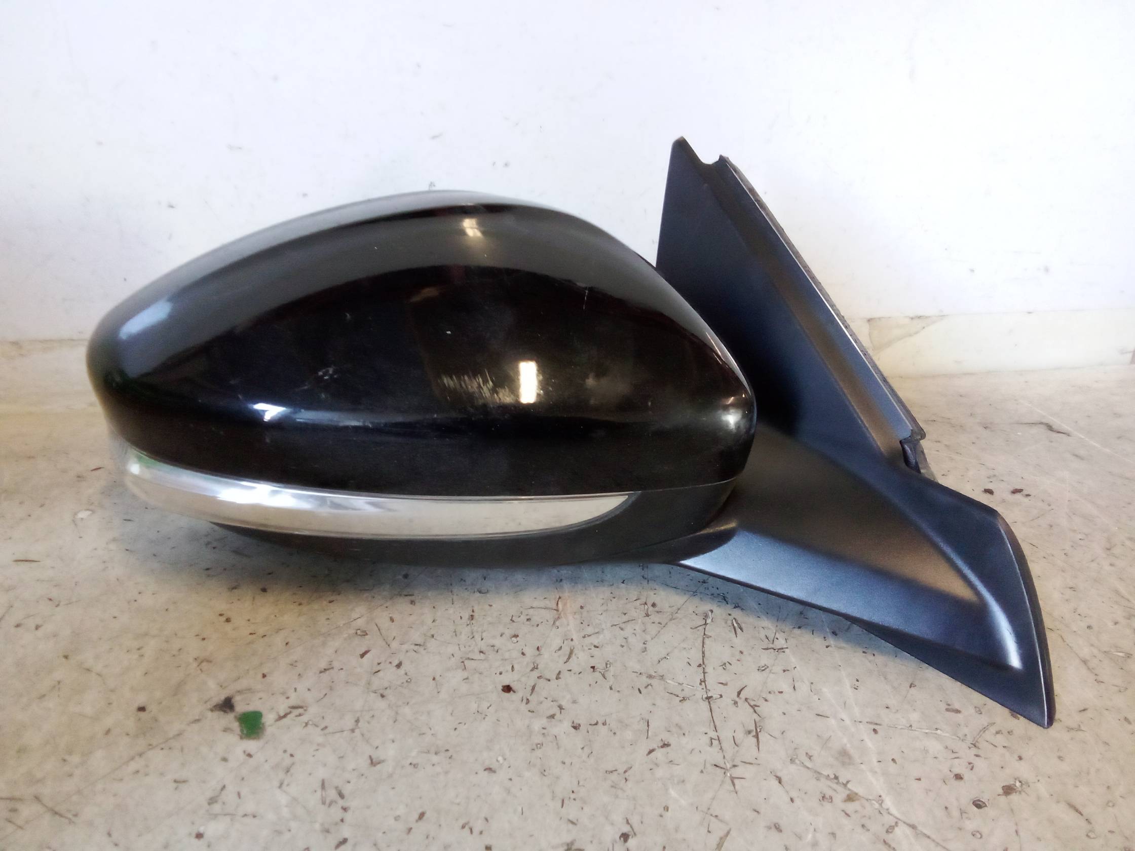 Retrovisore est. regolaz. elettr. dx.