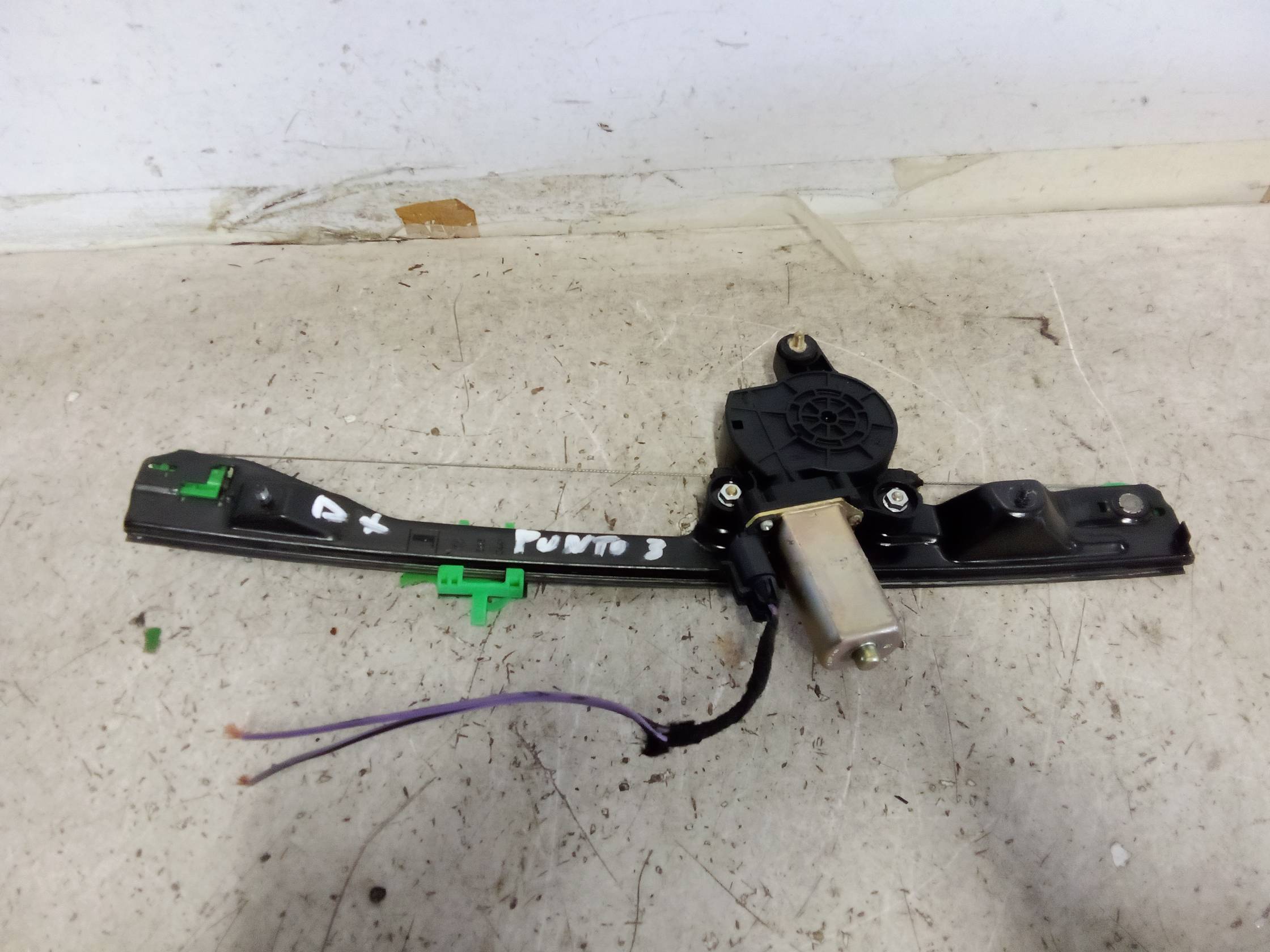 Alzacristallo elettr. porta ant. dx. Alzacristallo elettr. porta ant. dx.