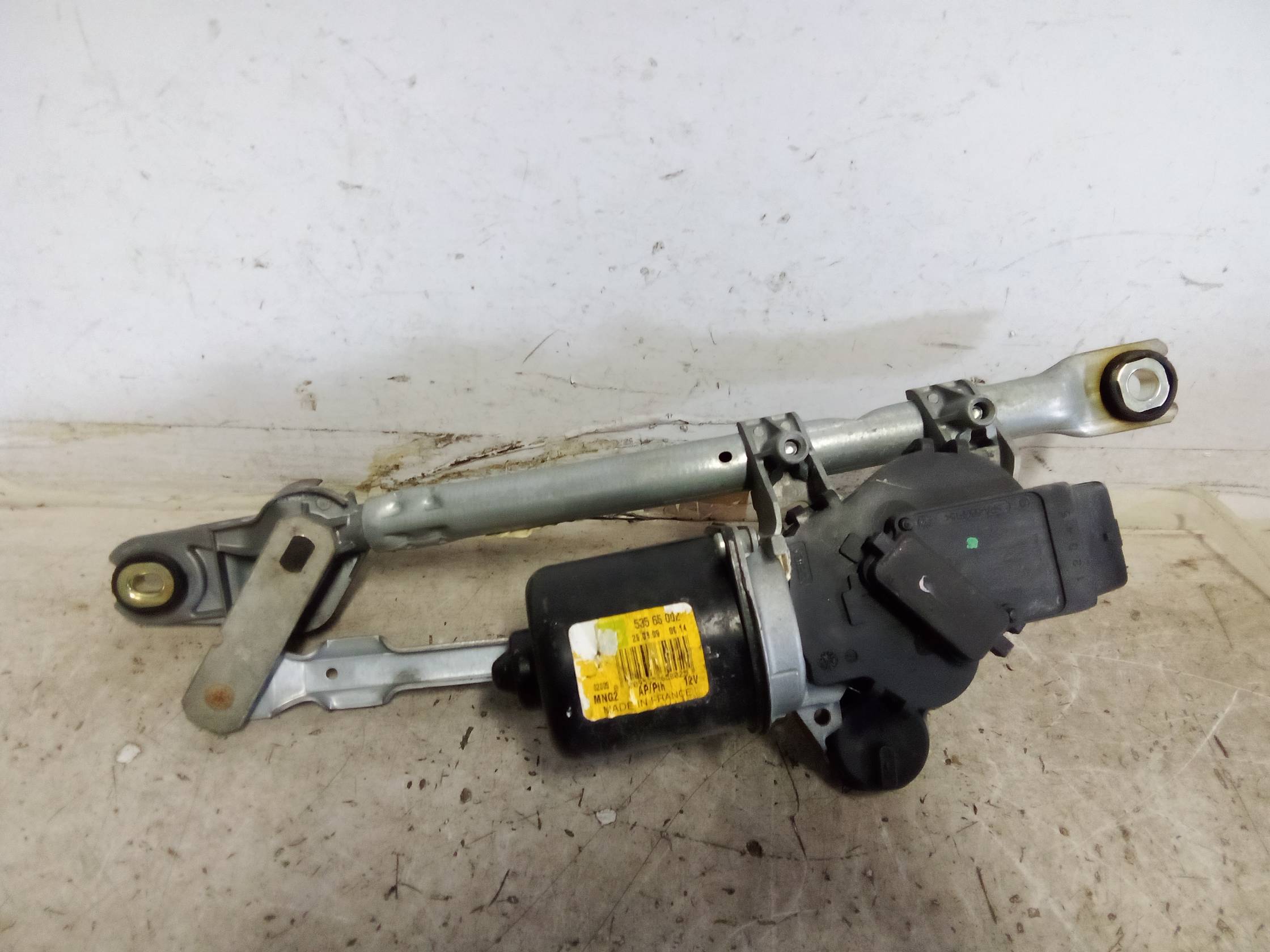 Meccanismo tergiparabrezza con motorino