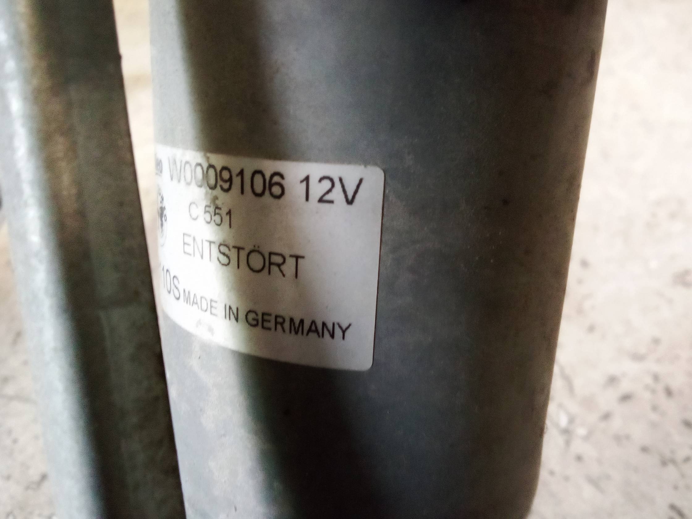 Meccanismo tergiparabrezza con motorino