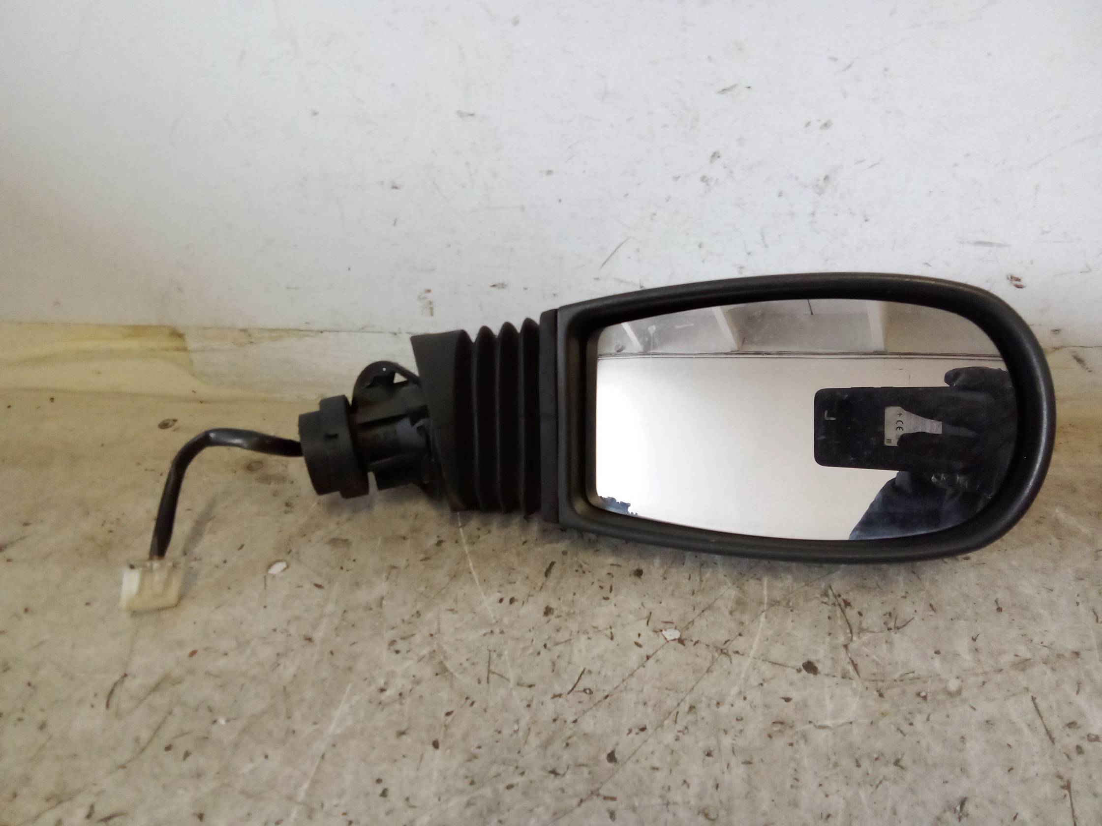 Retrovisore est. regolaz. elettr. dx.