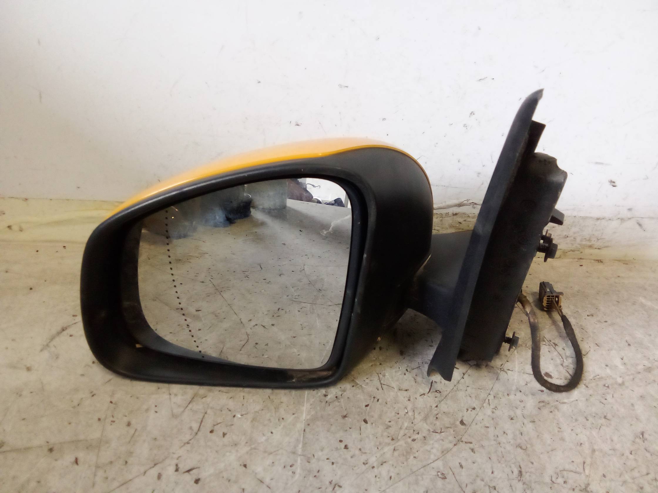 Retrovisore est. regolaz. elettr. sx.