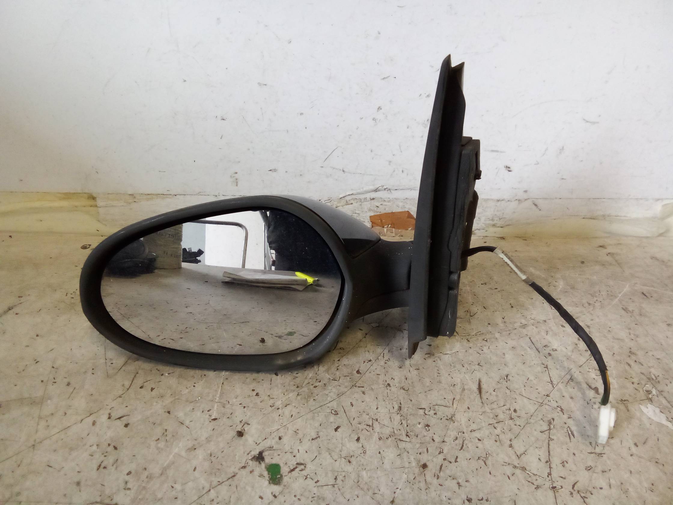 Retrovisore est. regolaz. elettr. sx.