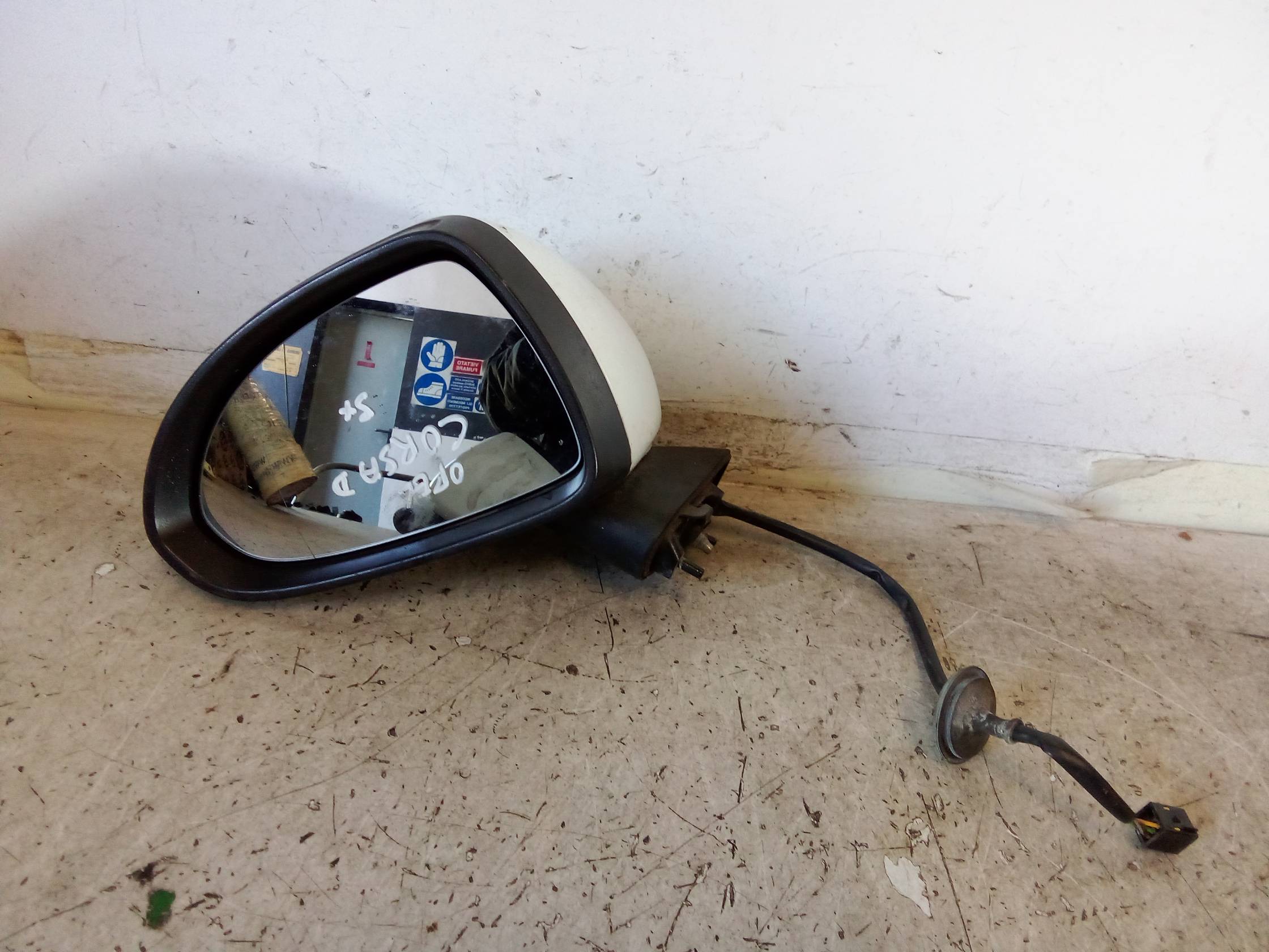 Retrovisore est. regolaz. elettr. sx.