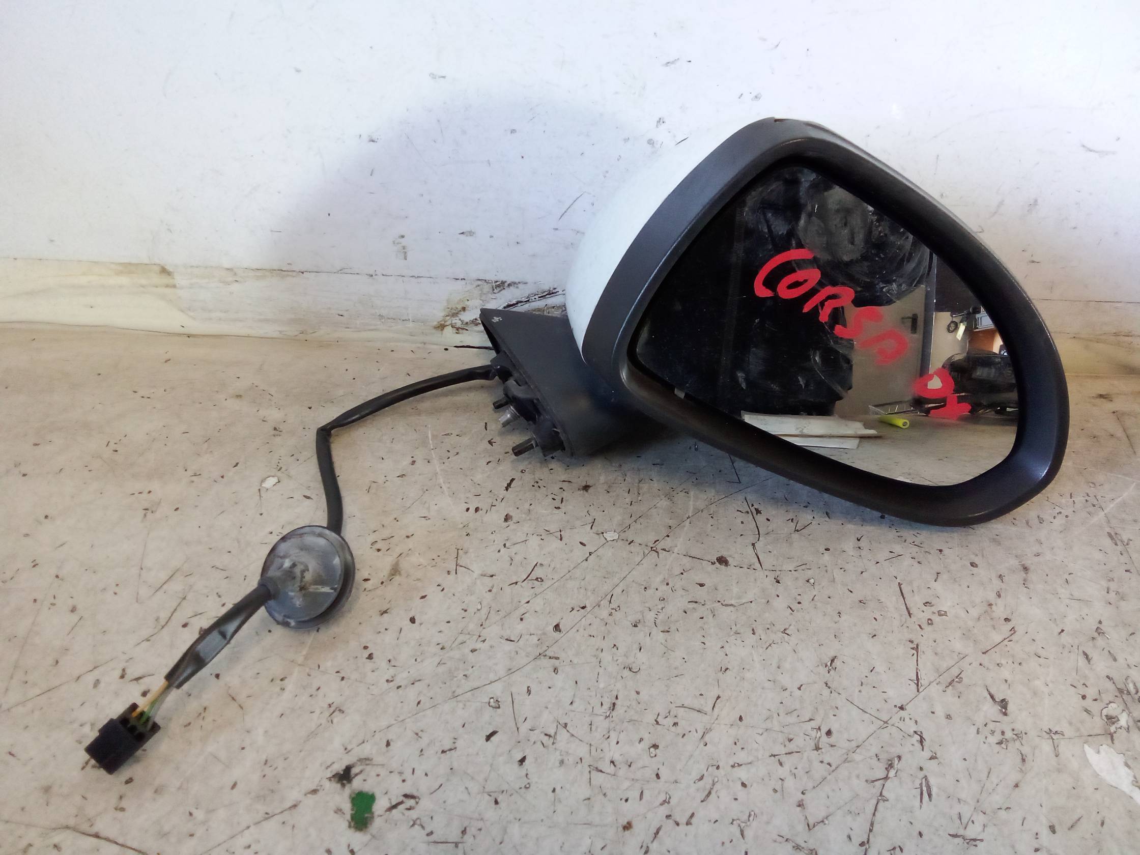 Retrovisore est. regolaz. elettr. dx.