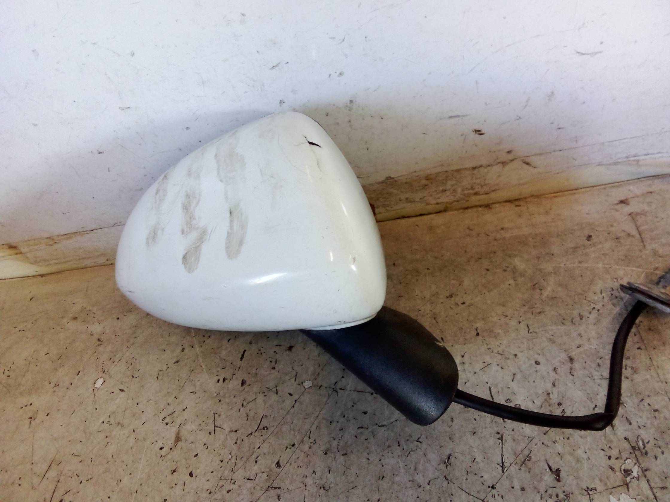 Retrovisore est. regolaz. elettr. dx.