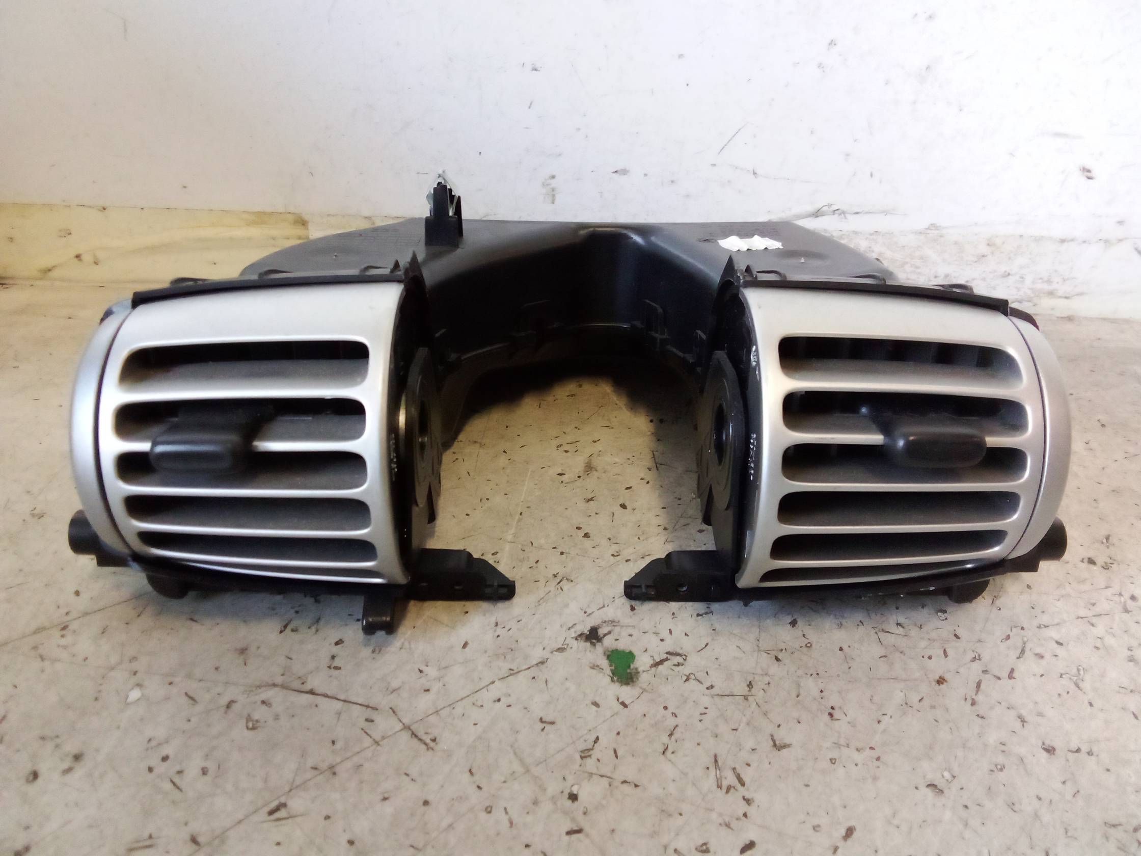 Bocchetta aria centr. cruscotto