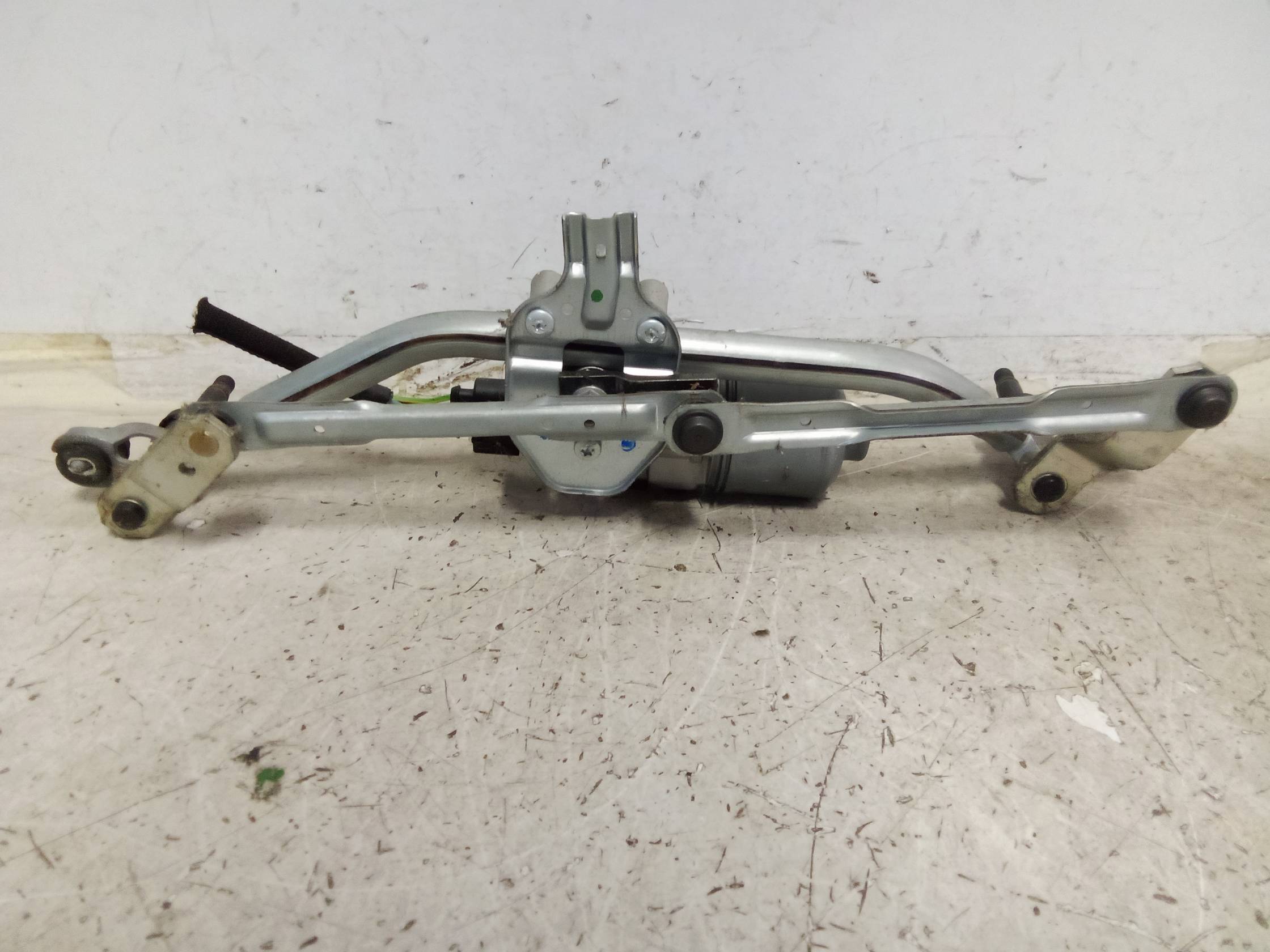 Meccanismo tergiparabrezza con motorino