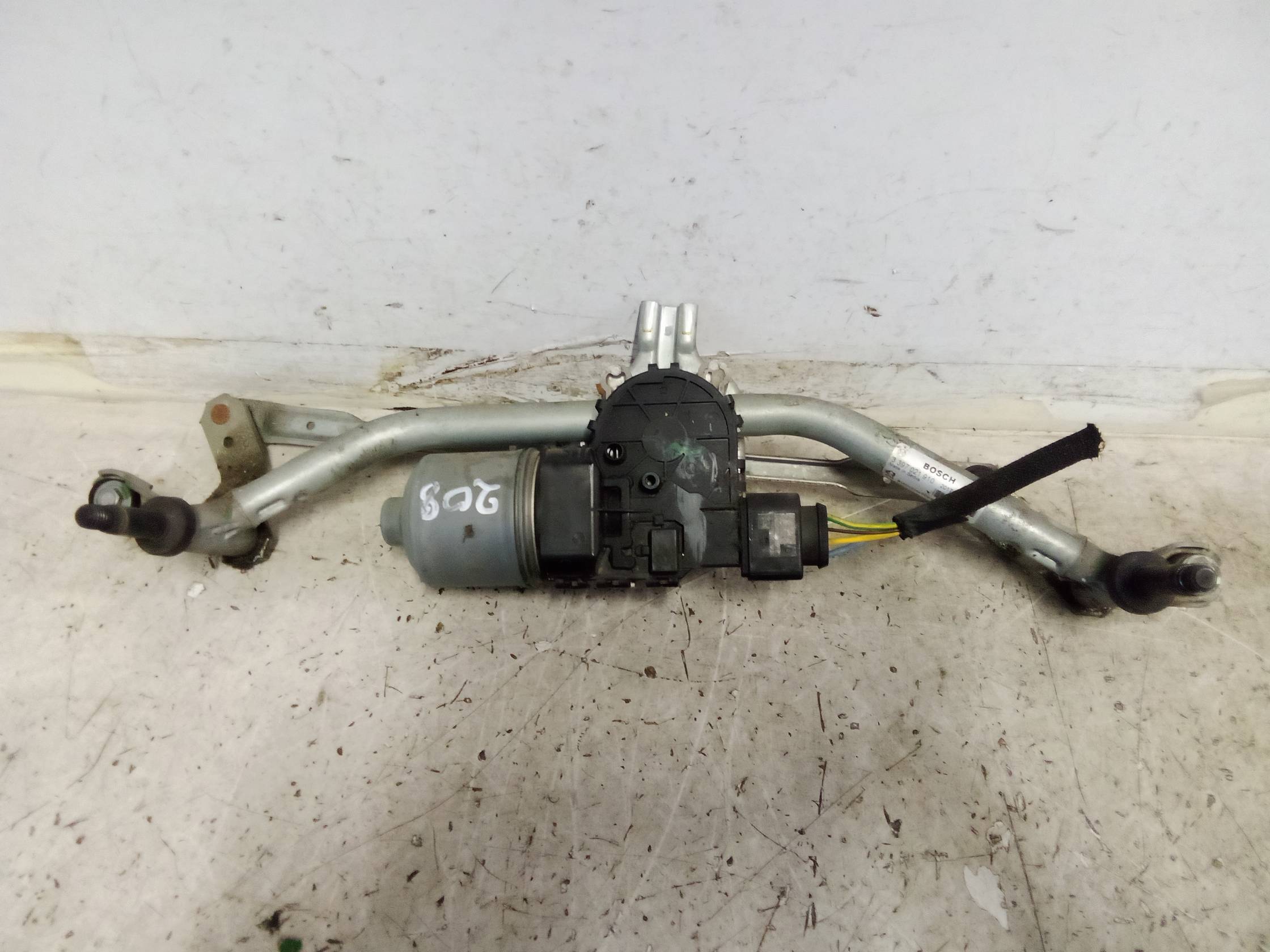 Meccanismo tergiparabrezza con motorino