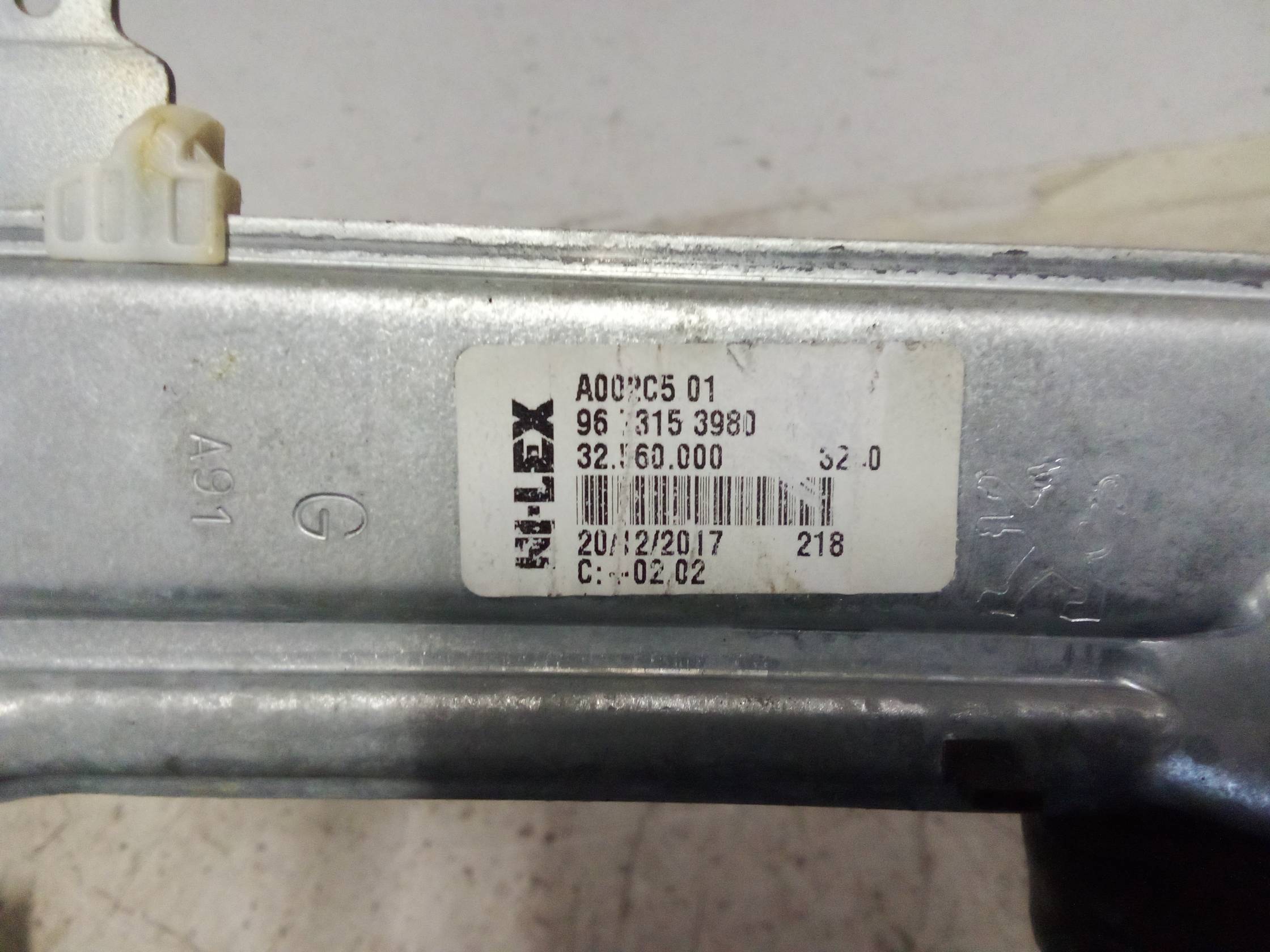 Alzacristallo porta post. sx.