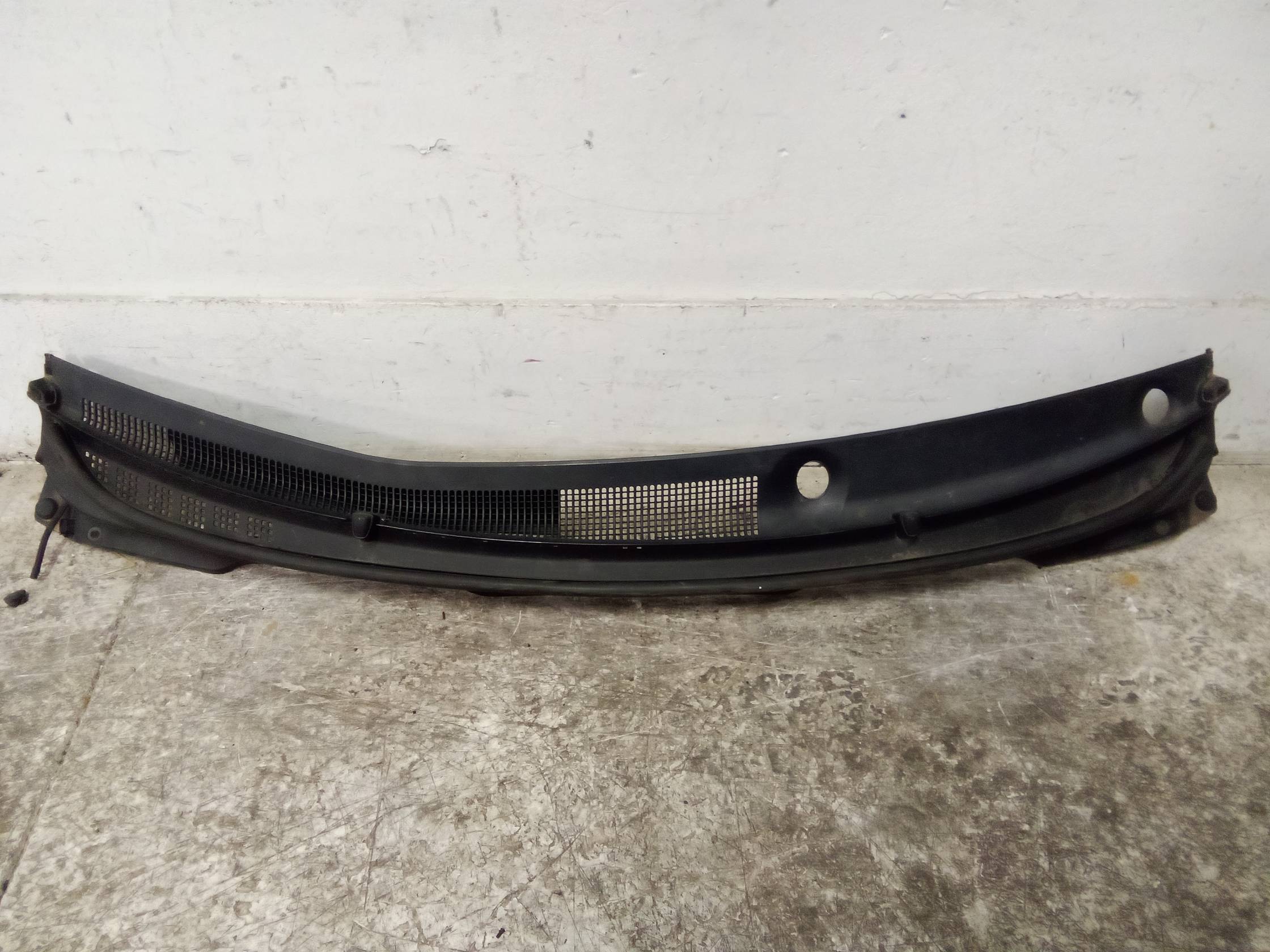 Griglia centr. sottoparabrezza