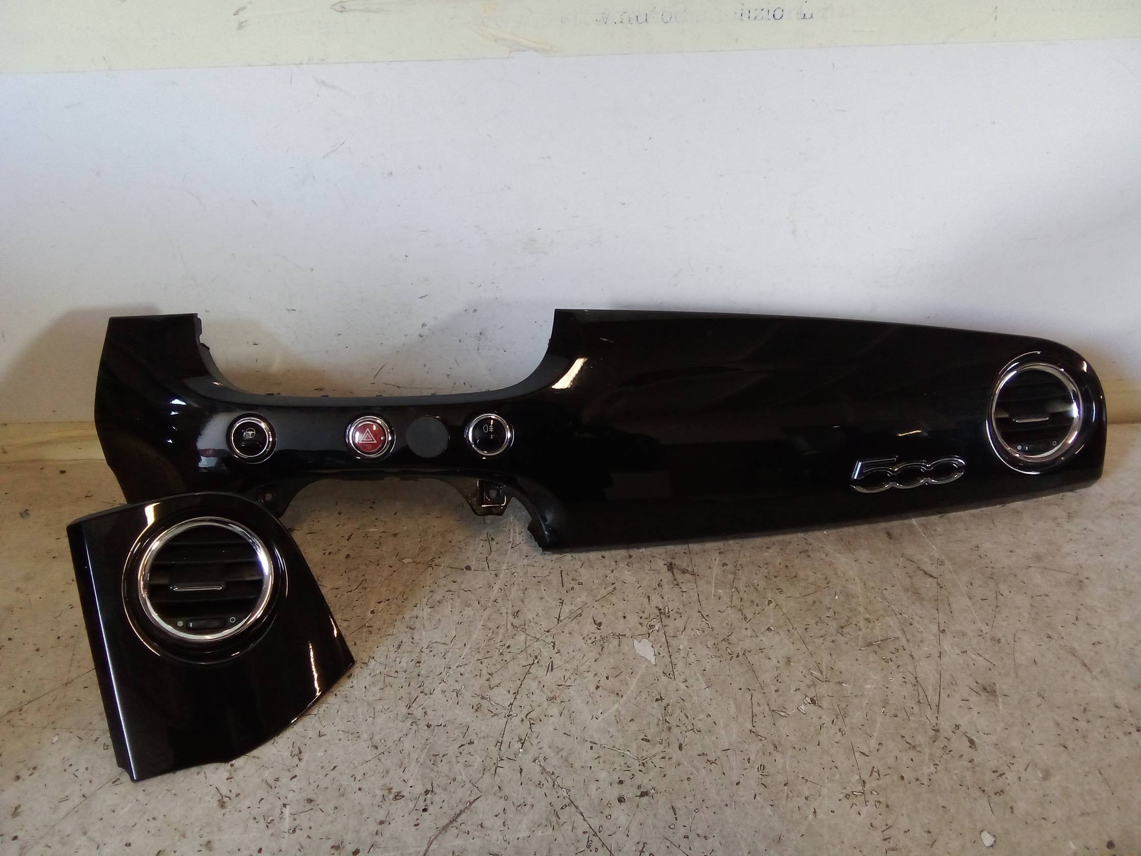 Bocchetta aria lat. cruscotto sx.