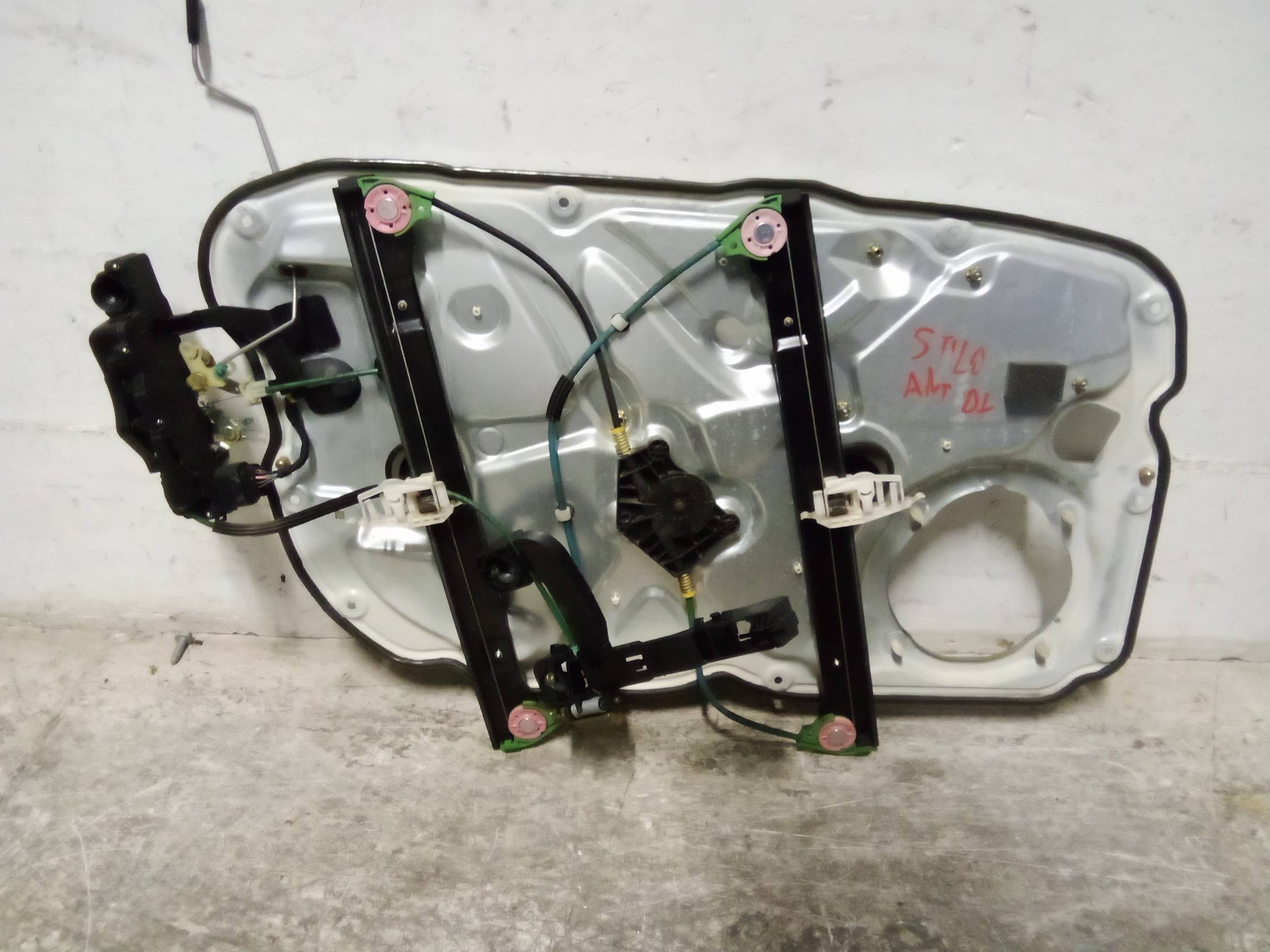 Alzacristallo elettr. porta ant. dx.