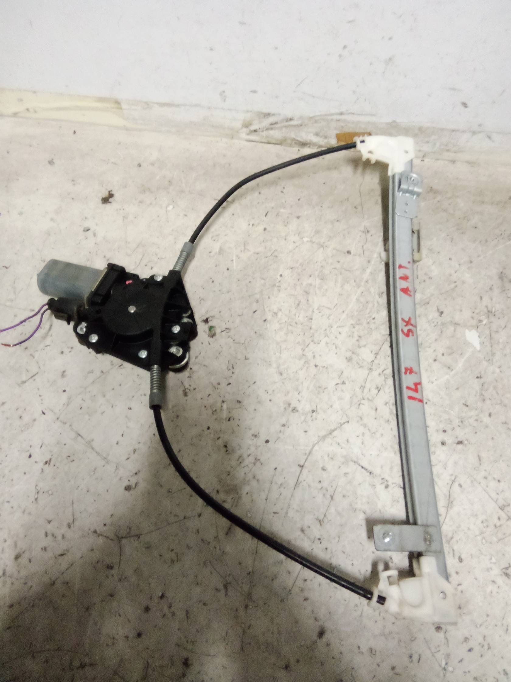 Alzacristallo elettr. porta ant. sx.