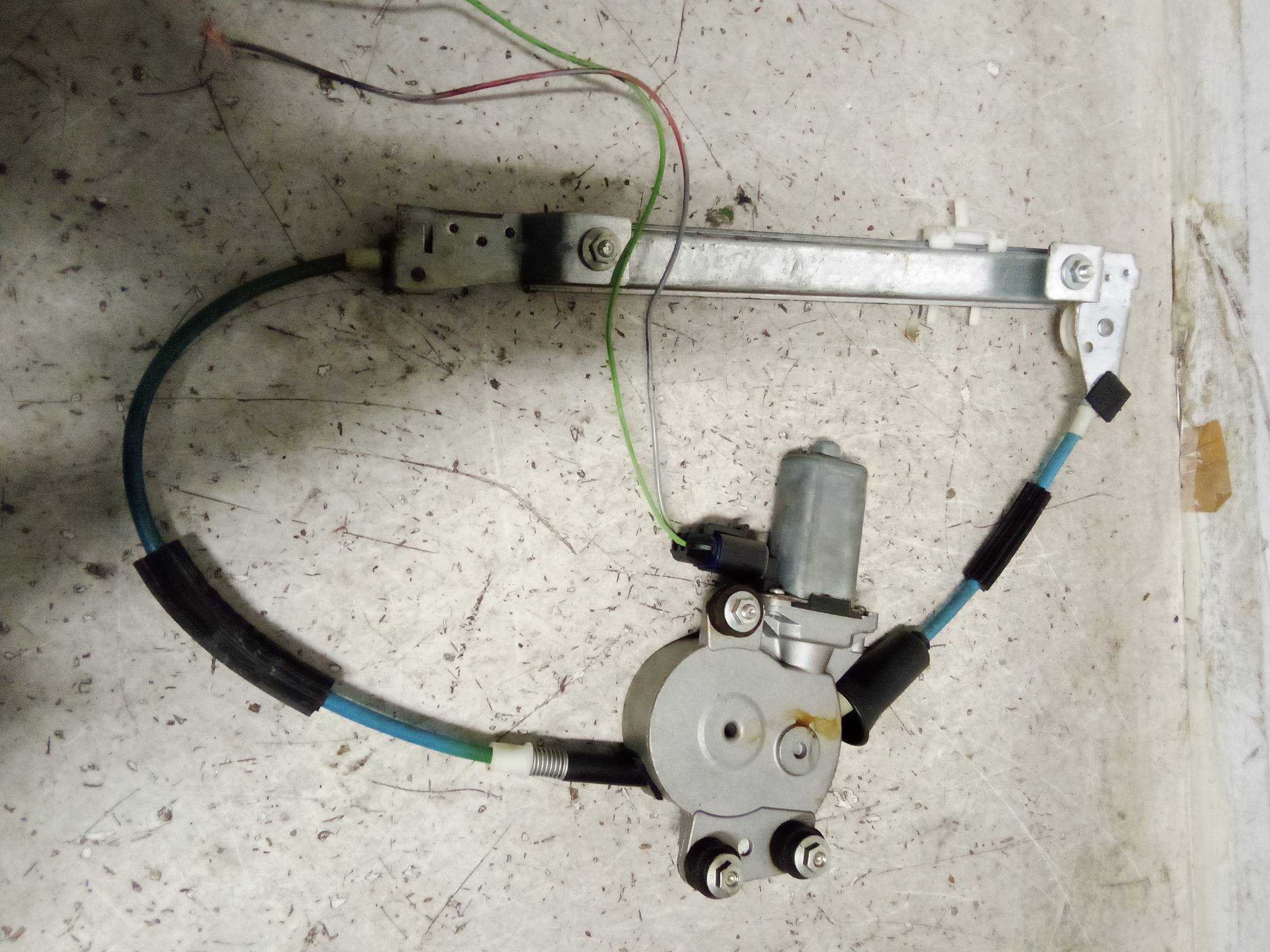 Alzacristallo elettr. porta post. sx.