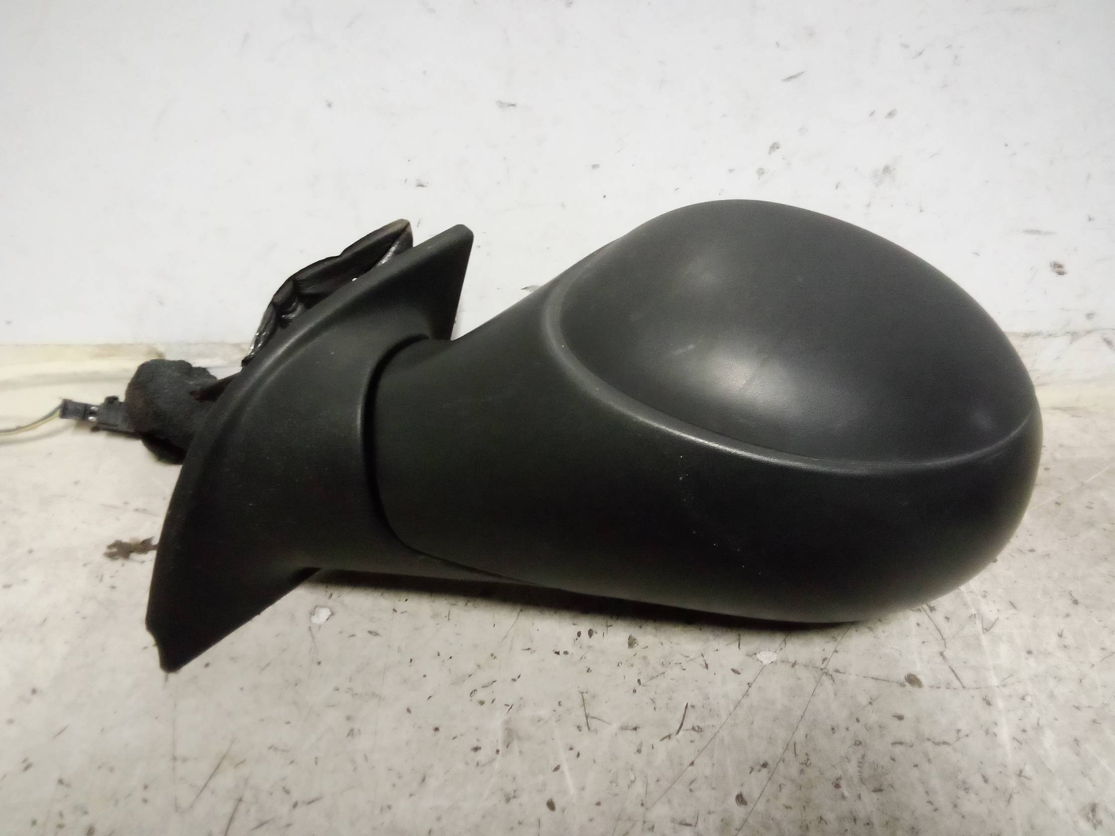 Retrovisore est. regolaz. elettr. dx.