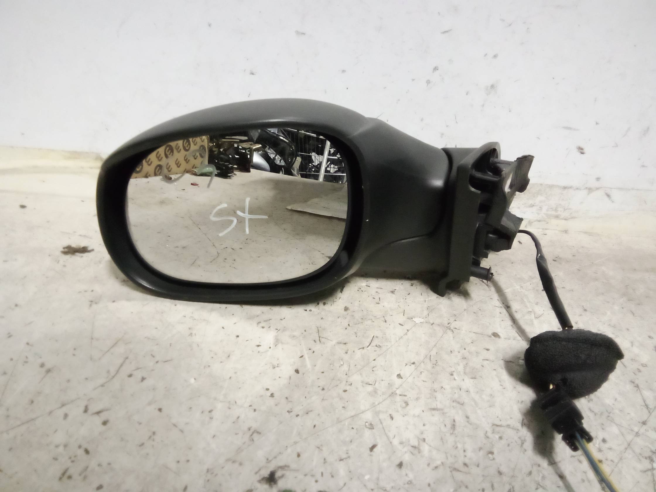 Retrovisore est. regolaz. elettr. dx.