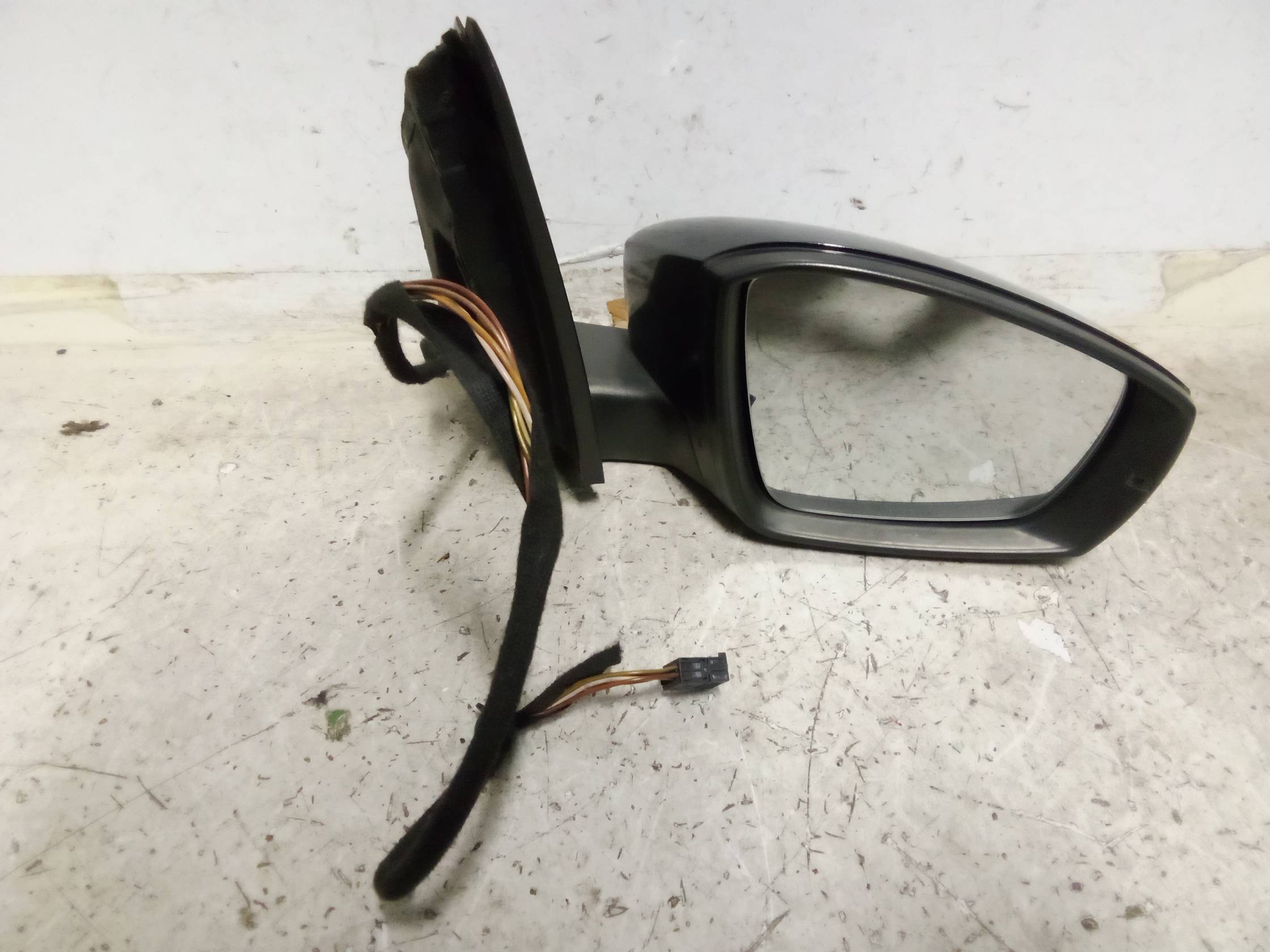 Retrovisore est. regolaz. elettr. dx.