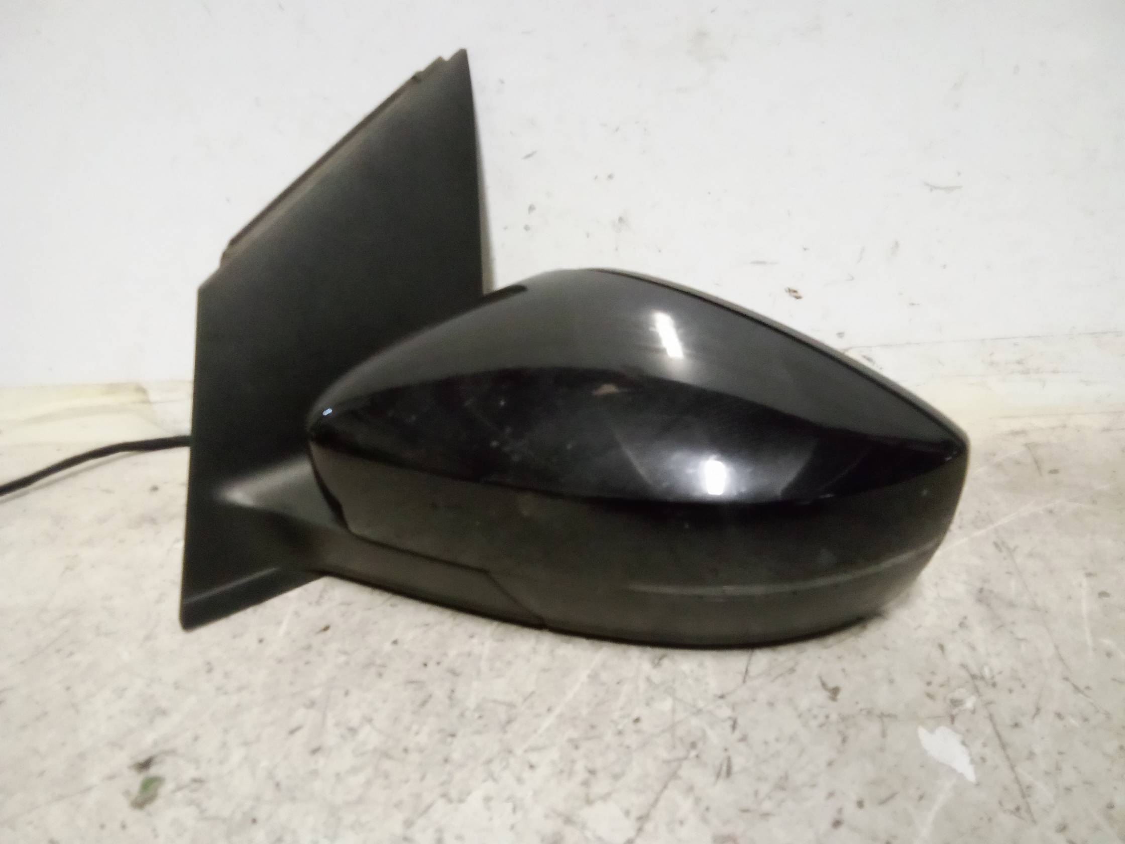 Retrovisore est. regolaz. elettr. dx.