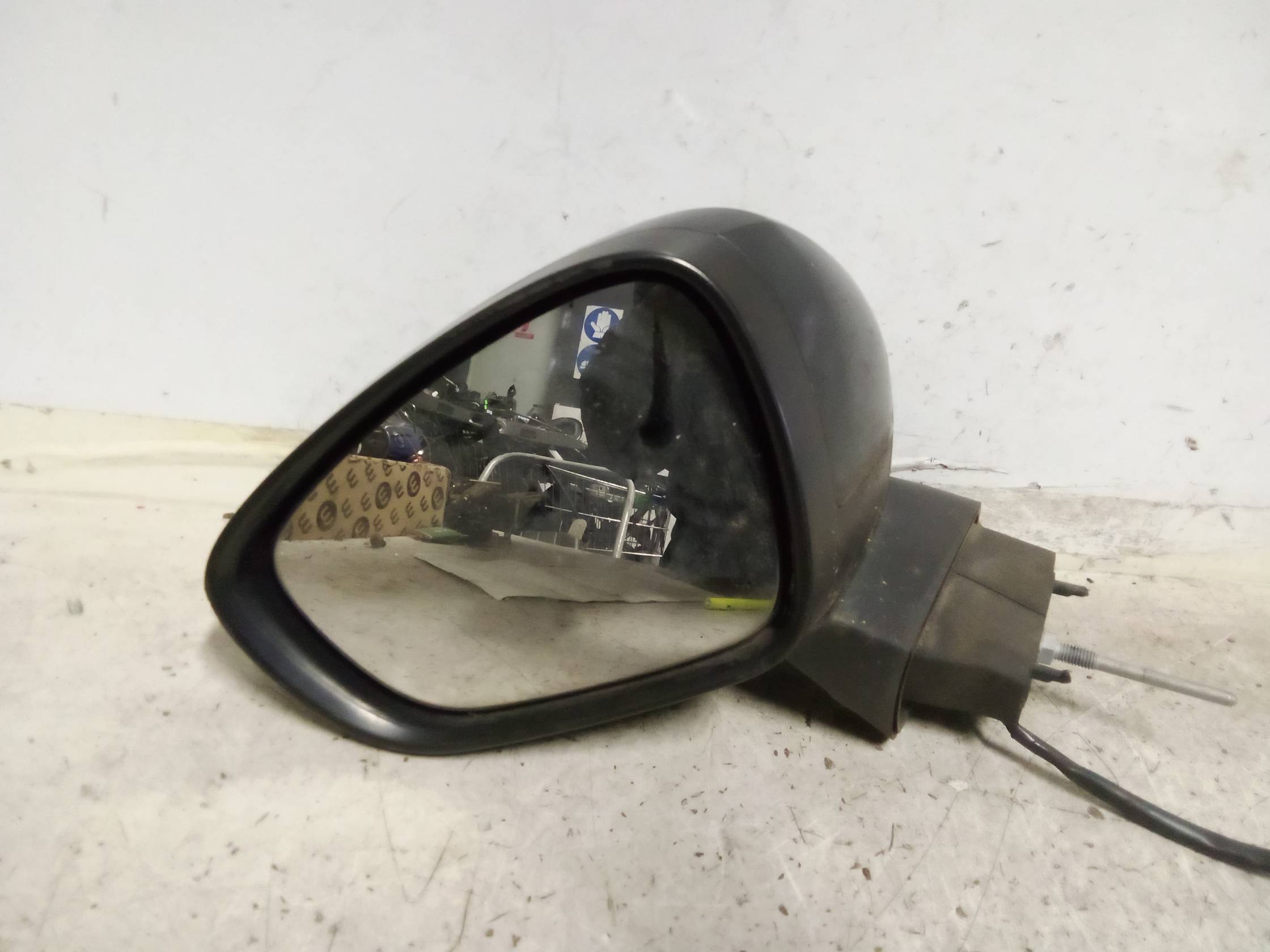 Retrovisore est. regolaz. elettr. dx.