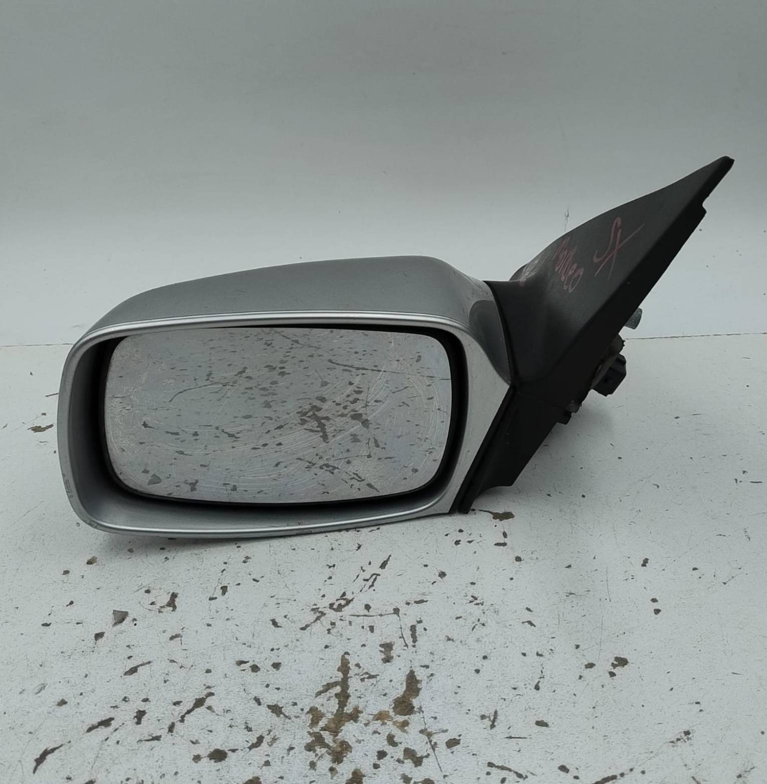 Specchietto retrovisore sx.