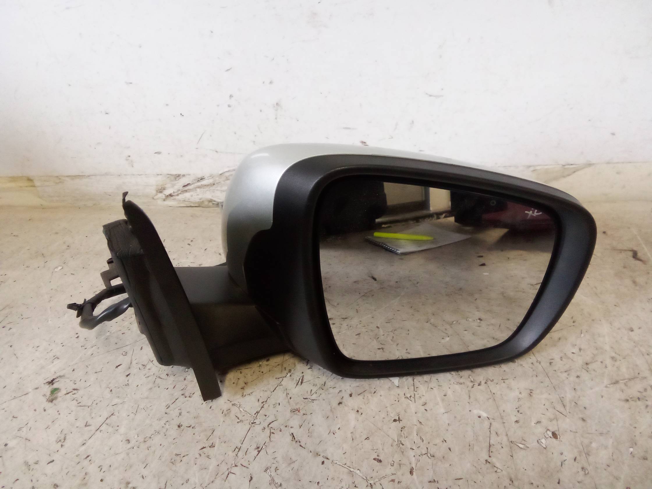 Retrovisore est. regolaz. elettr. dx.