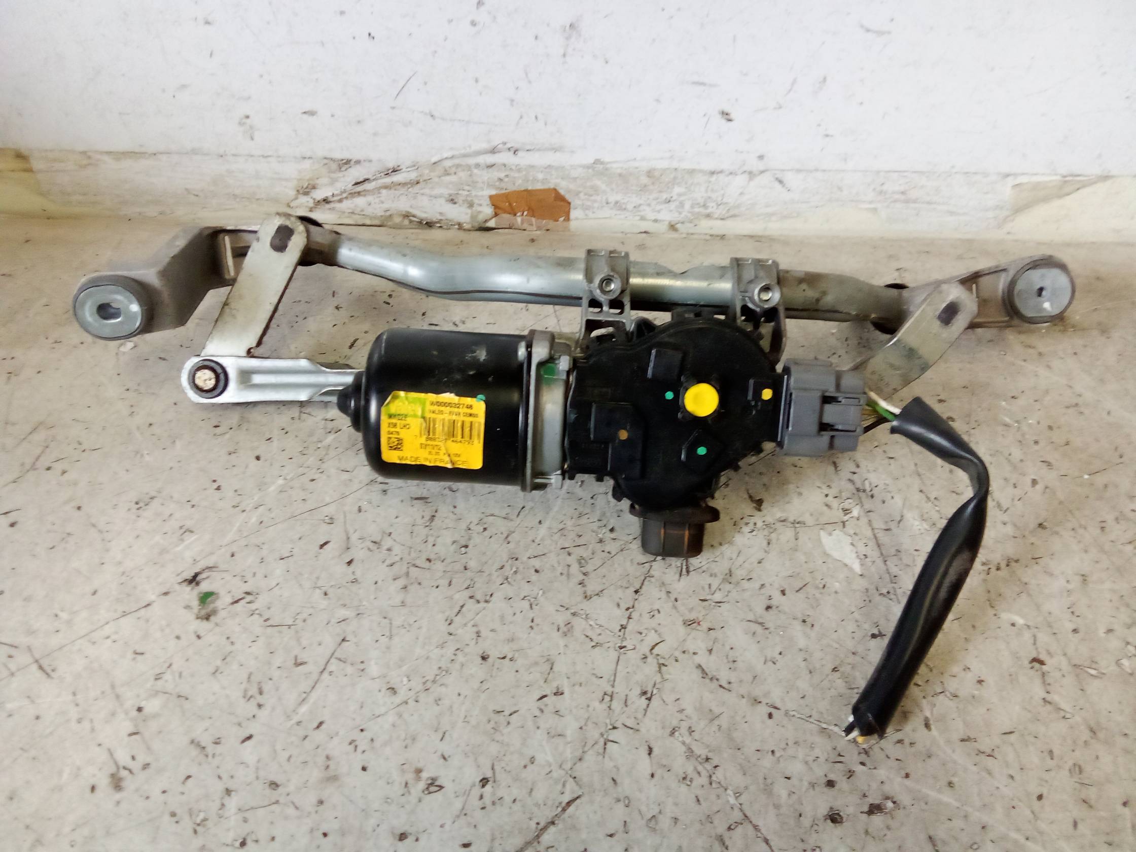 Meccanismo tergiparabrezza con motorino