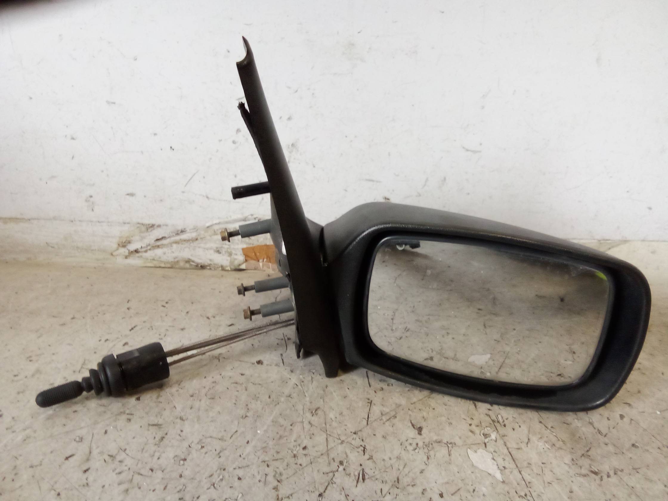 Retrovisore est. dx.