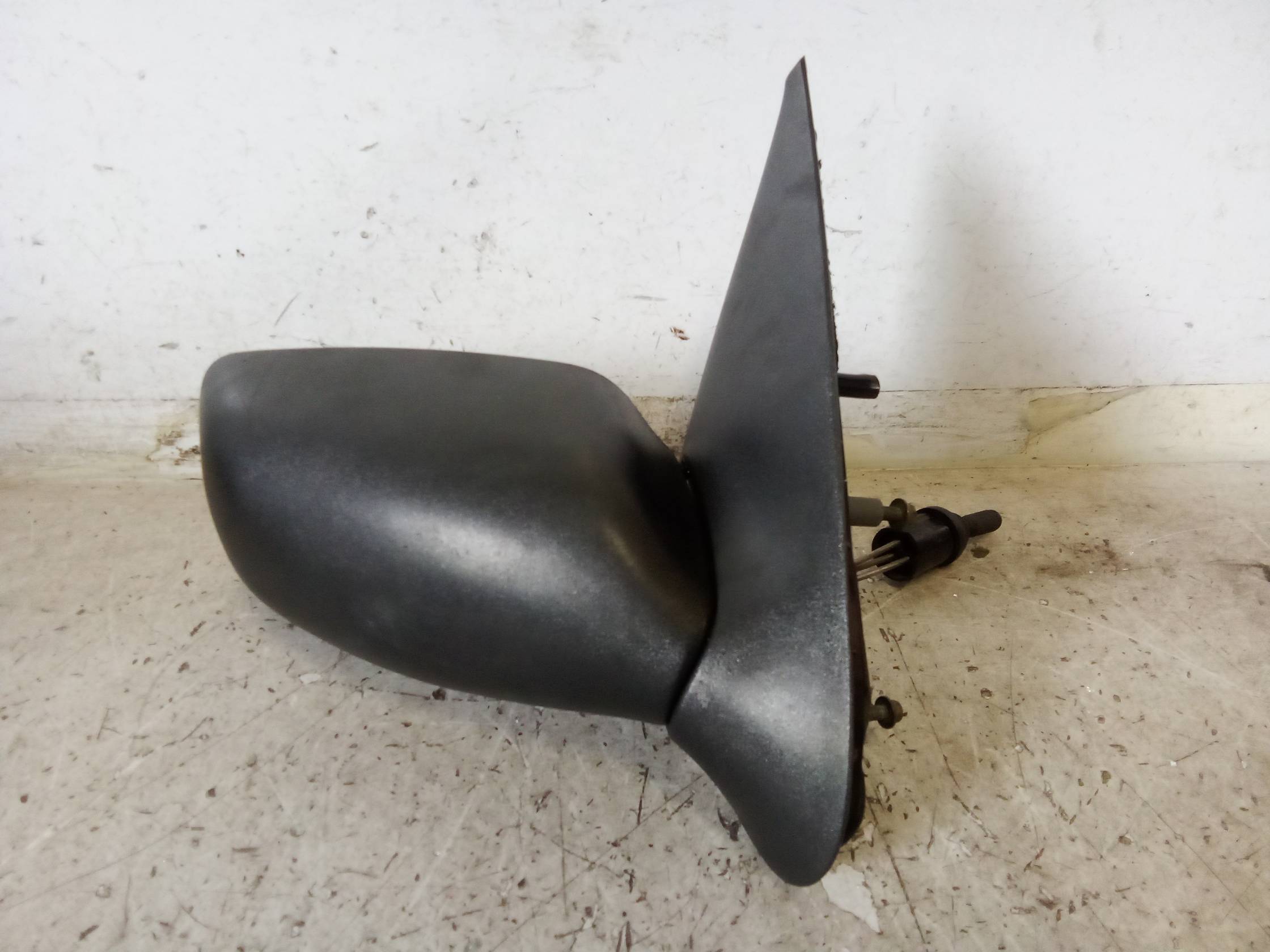 Retrovisore est. dx.