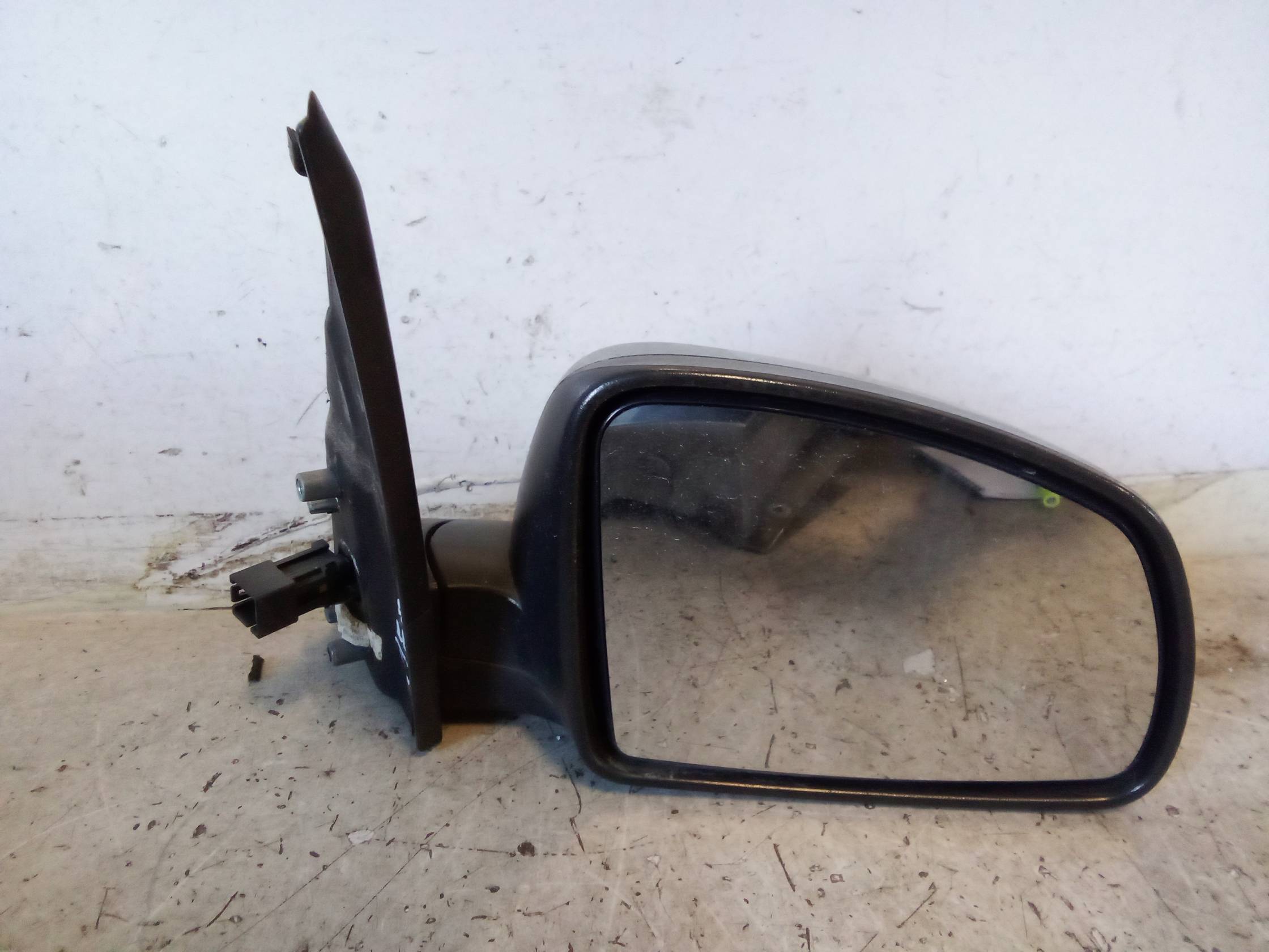 Retrovisore est. regolaz. elettr. dx.