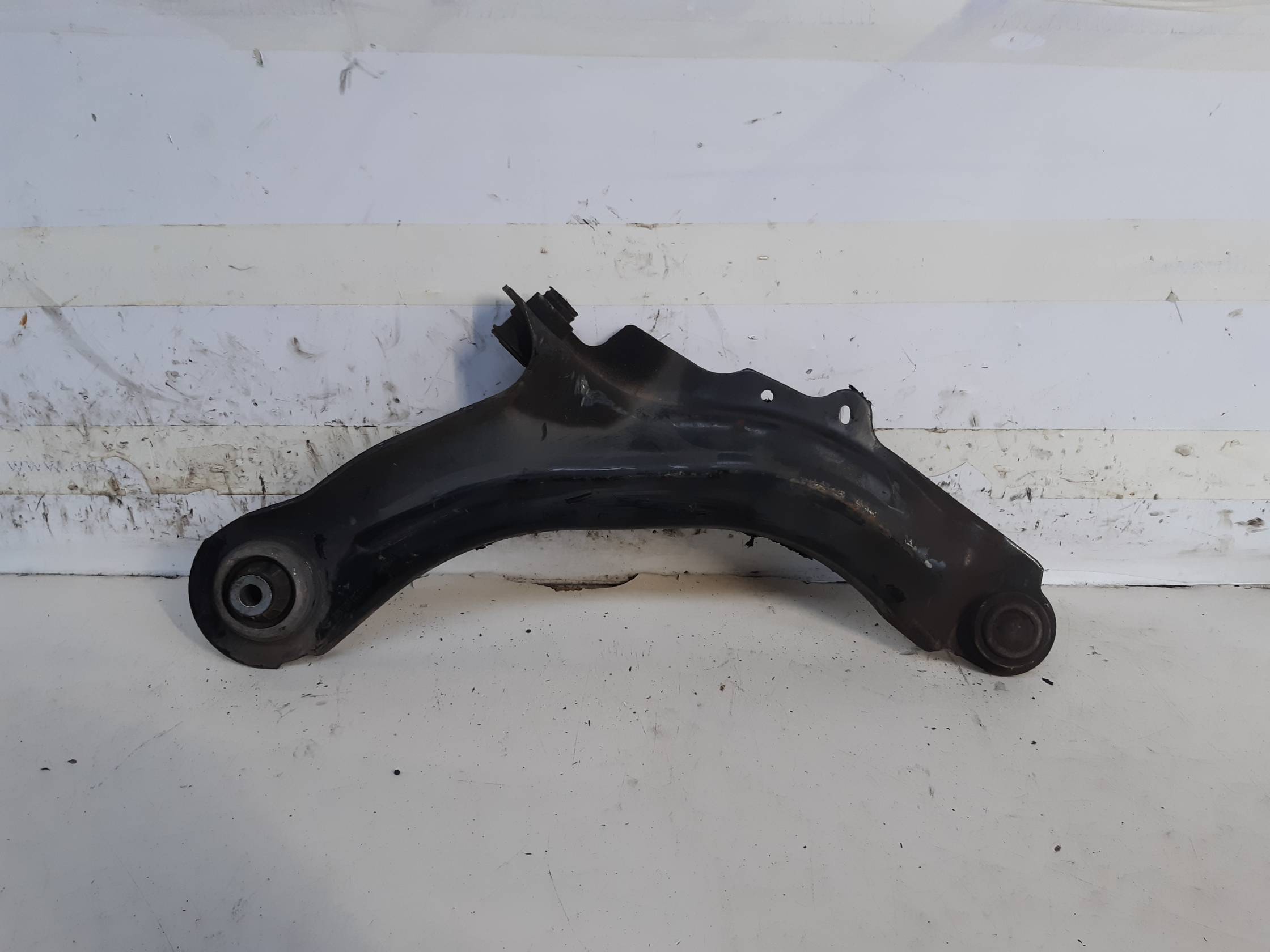 Braccio oscillante sosp. ant. sx.