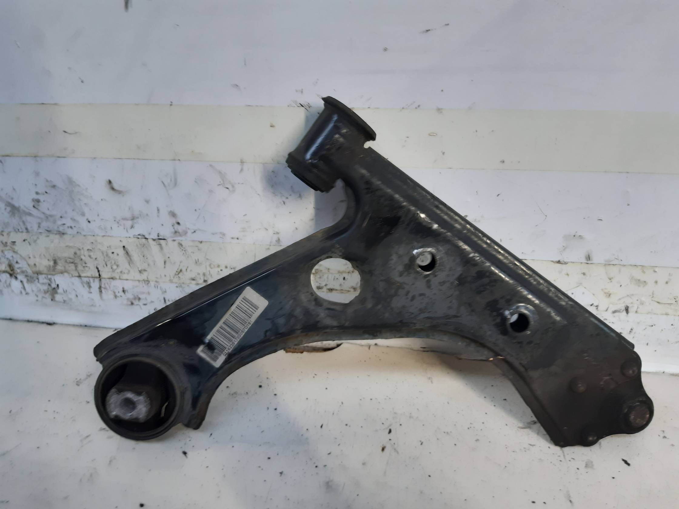 Braccio oscillante sosp. ant. sx.