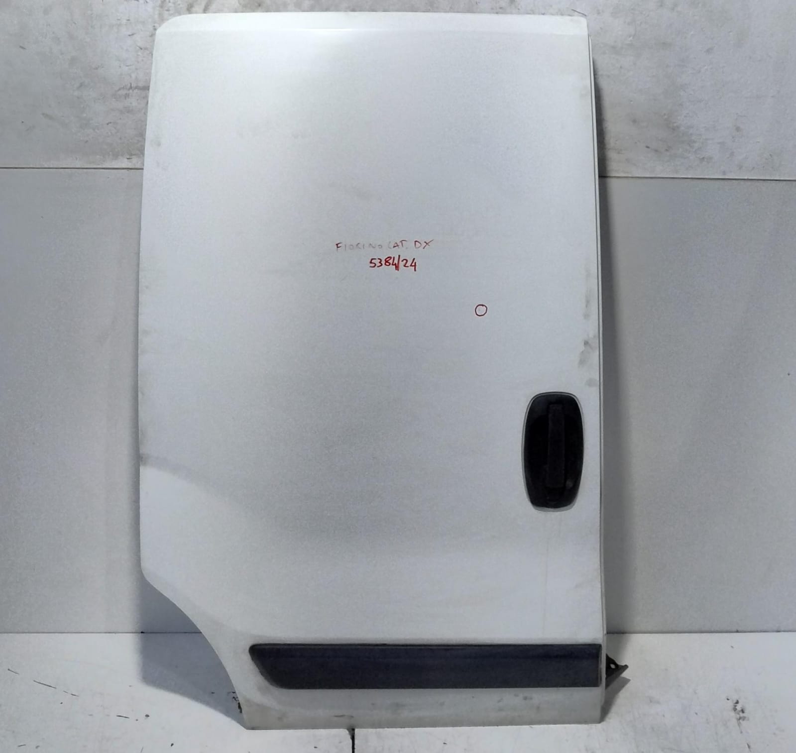 Porta Laterale Scorrevole dx. Porta Laterale Scorrevole dx.