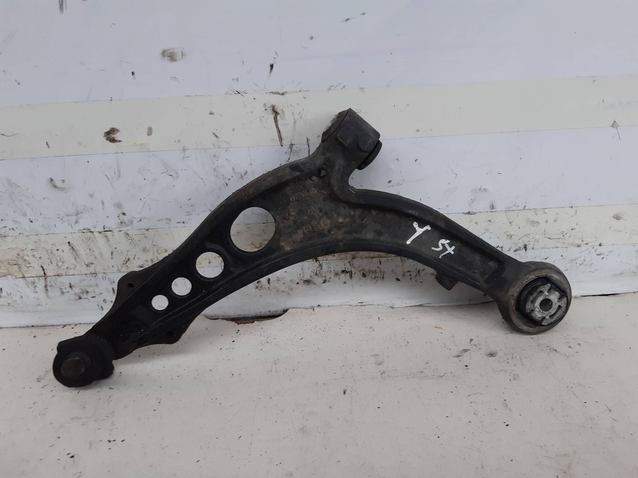 Braccio oscillante sosp. ant. sx.