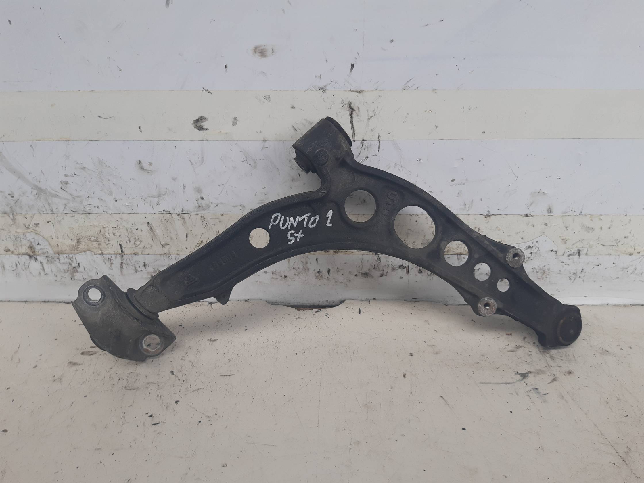 Braccio oscillante sosp. ant. sx.