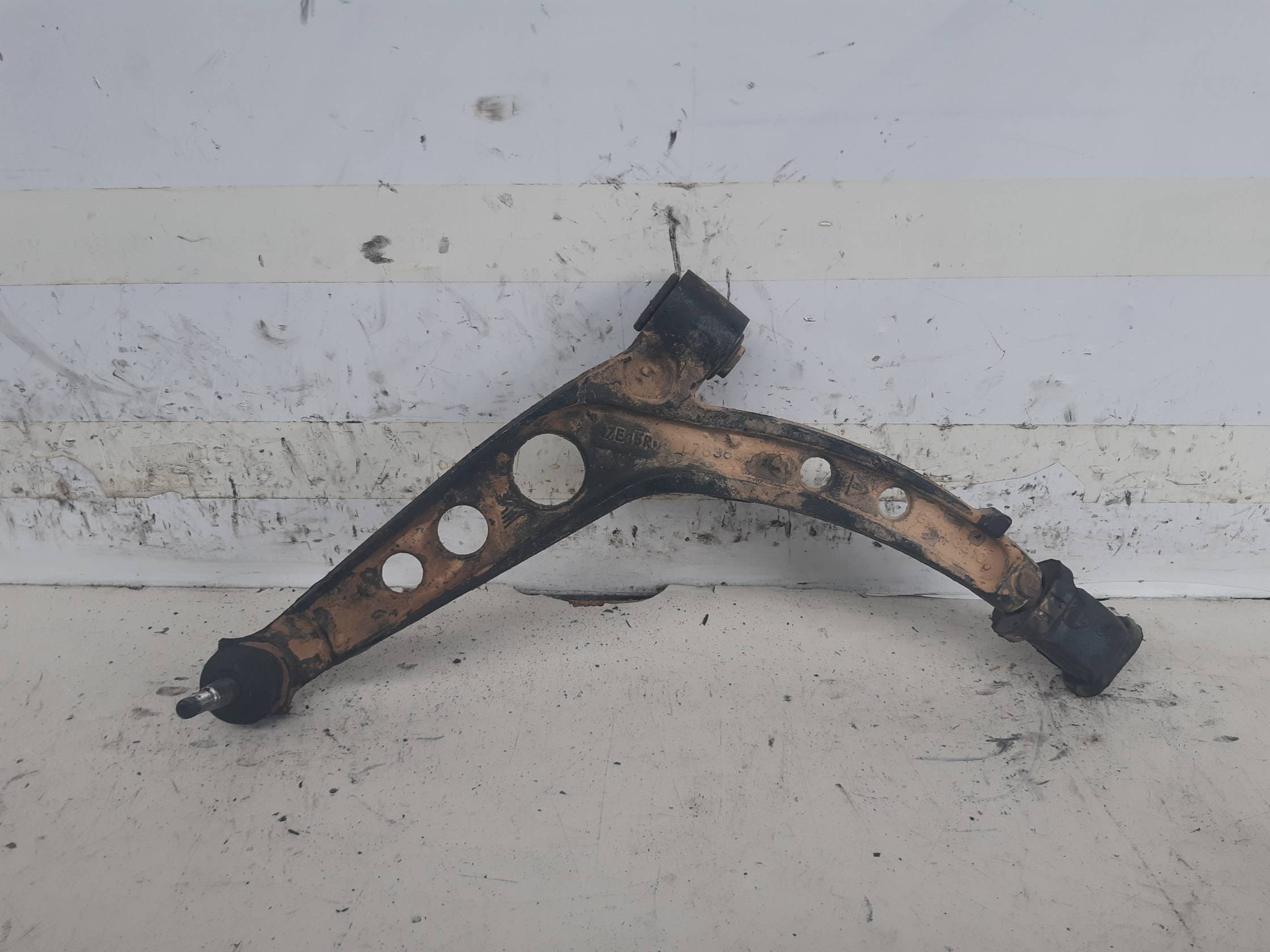 Braccio oscillante sosp. ant. sx.