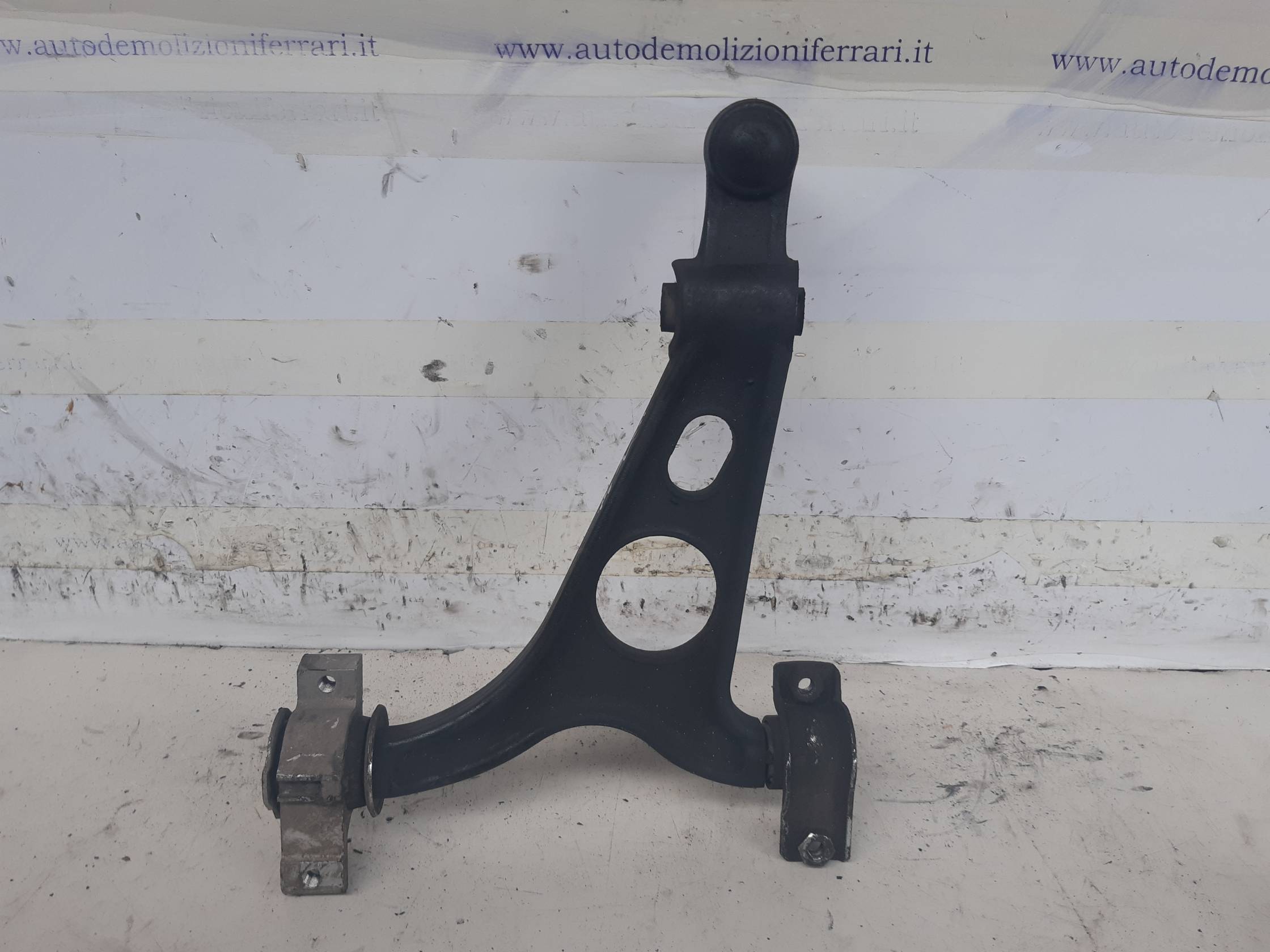 Braccio oscillante inf. sosp. ant. sx. Braccio oscillante inf. sosp. ant. sx.