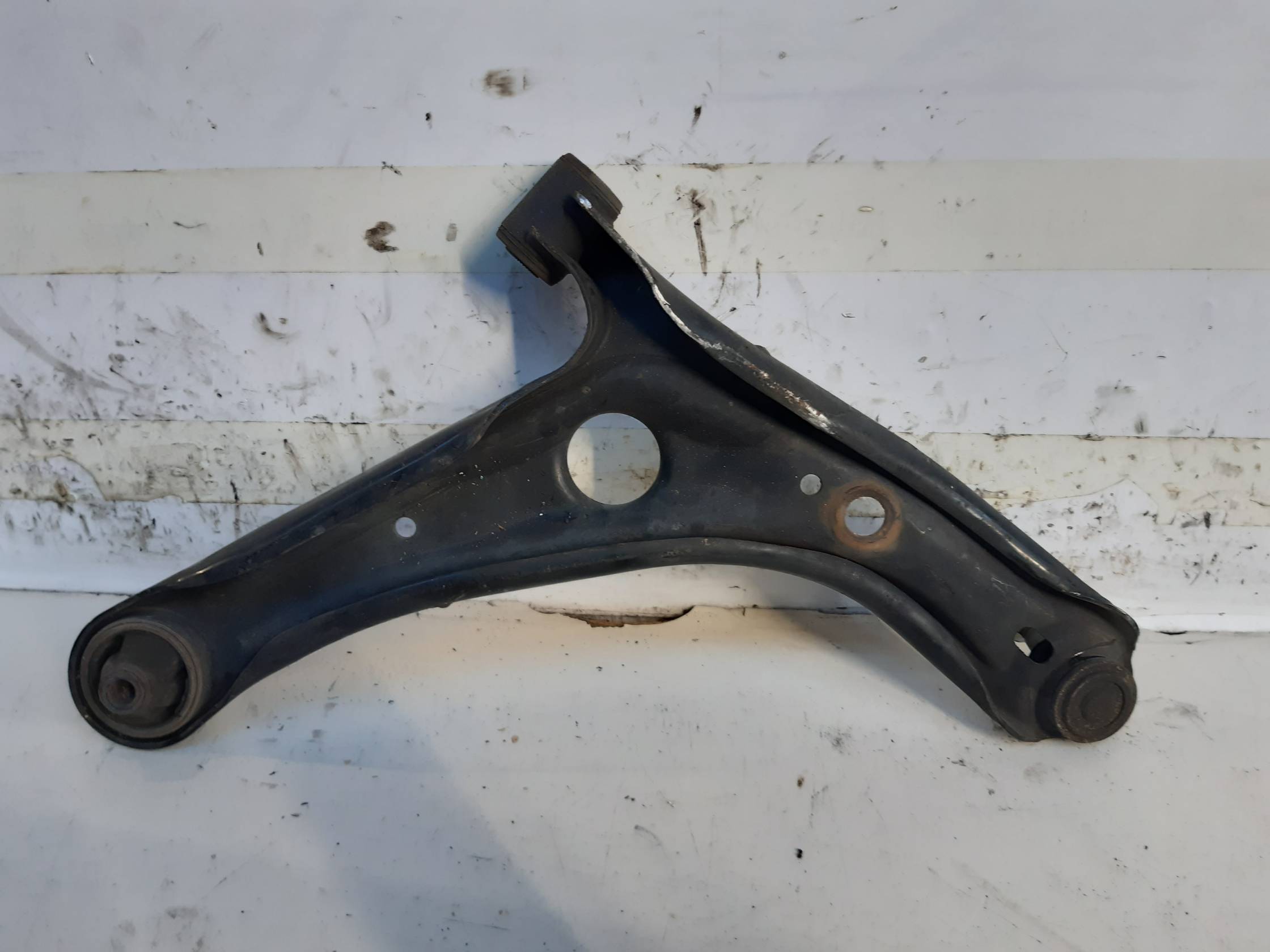 Braccio oscillante sosp. ant. sx.