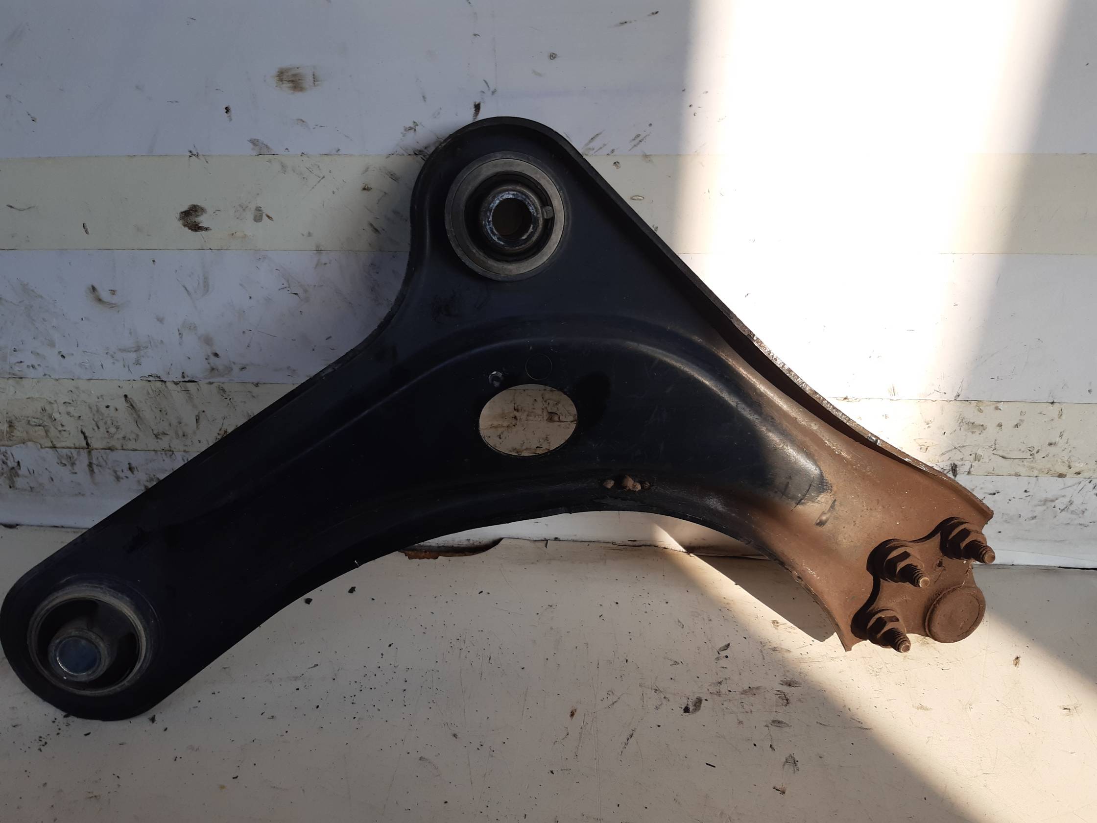 Braccio oscillante sosp. ant. sx.