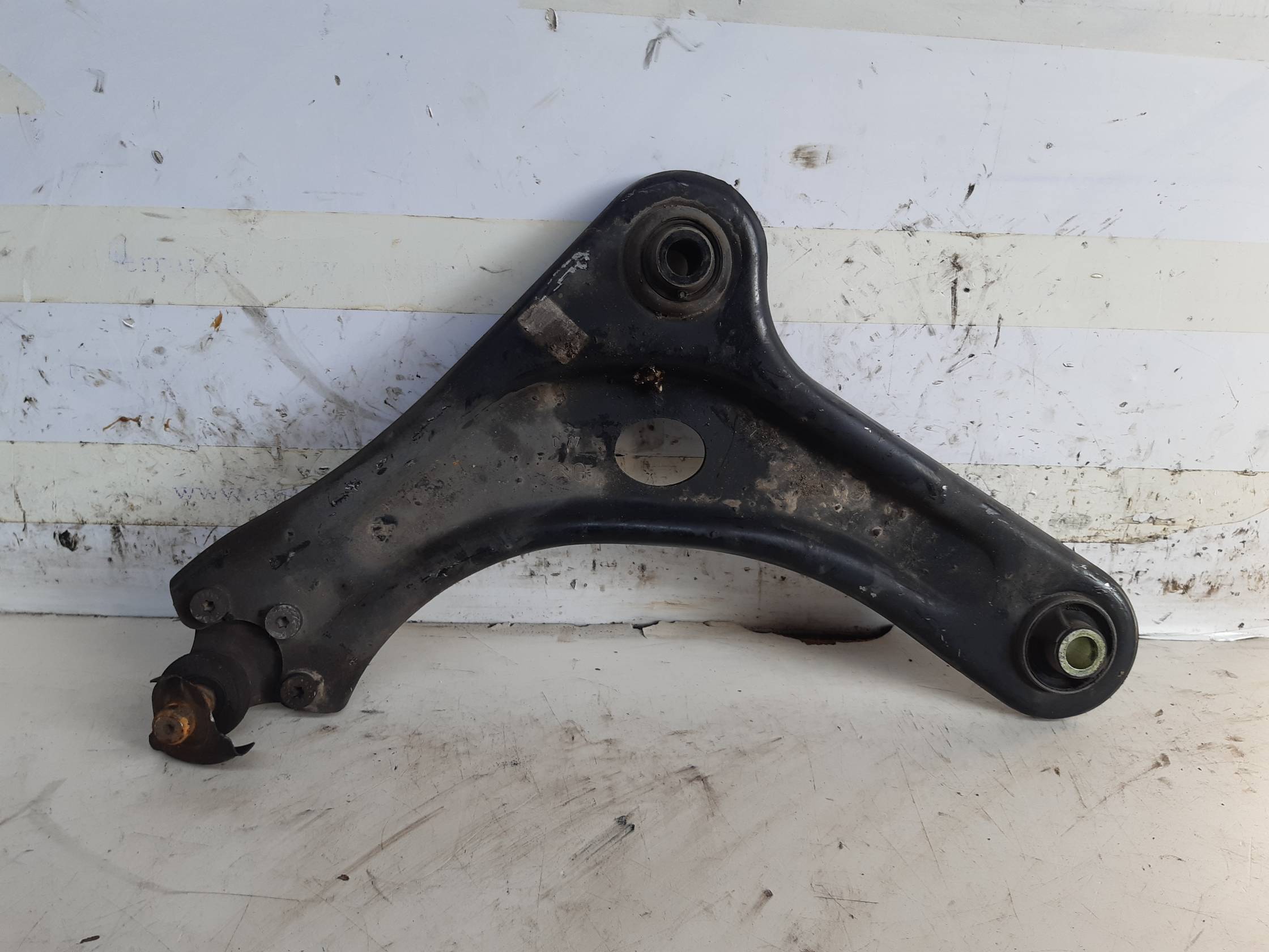 Braccio oscillante sosp. ant. sx.